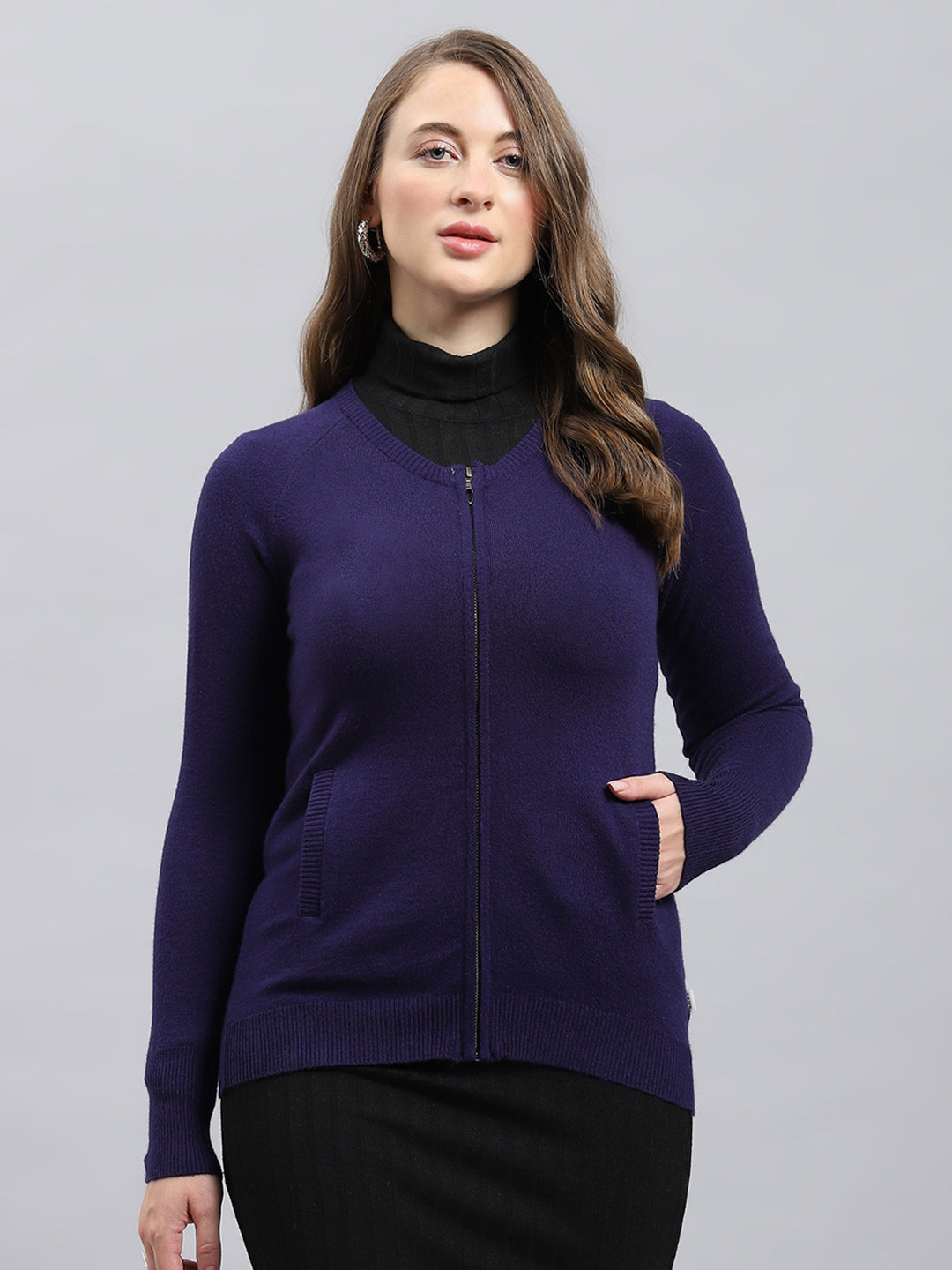 Women Blue Solid V Neck Full Sleeve Pullover