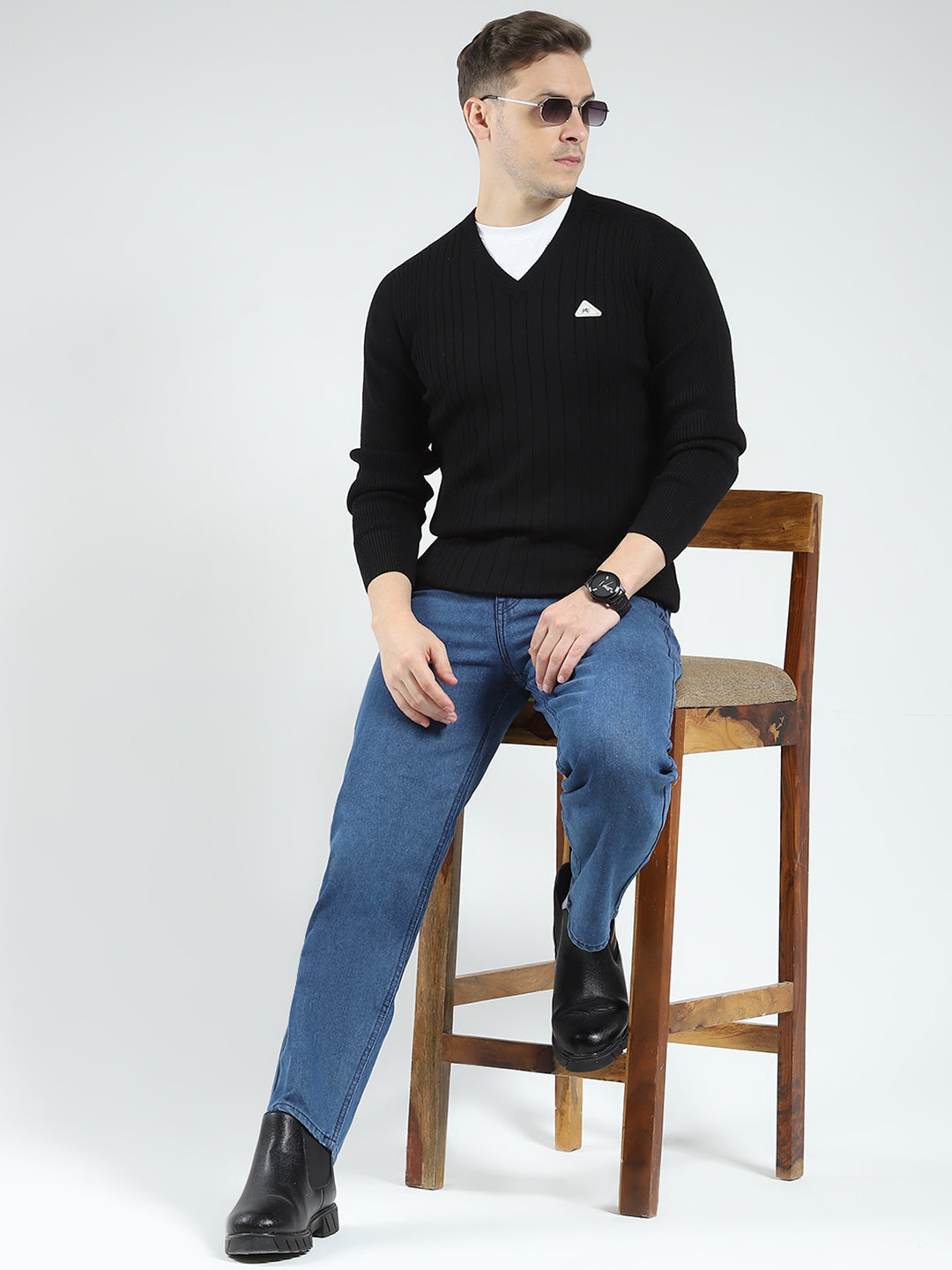 Men Black Solid V Neck Full Sleeve Pullover