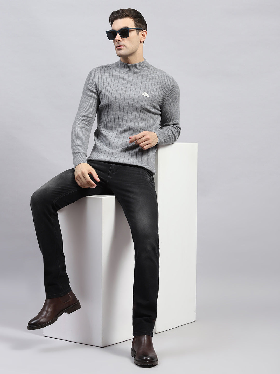 Men Grey Solid High Neck Full Sleeve Pullover