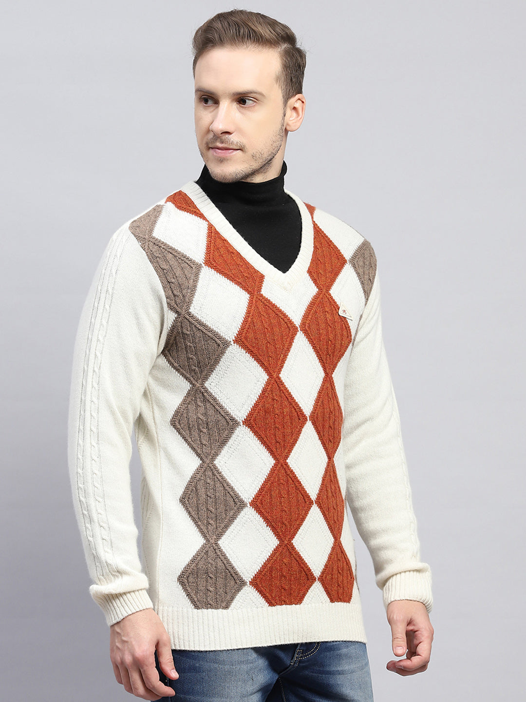 Men Off White Self Design V Neck Full Sleeve Pullover