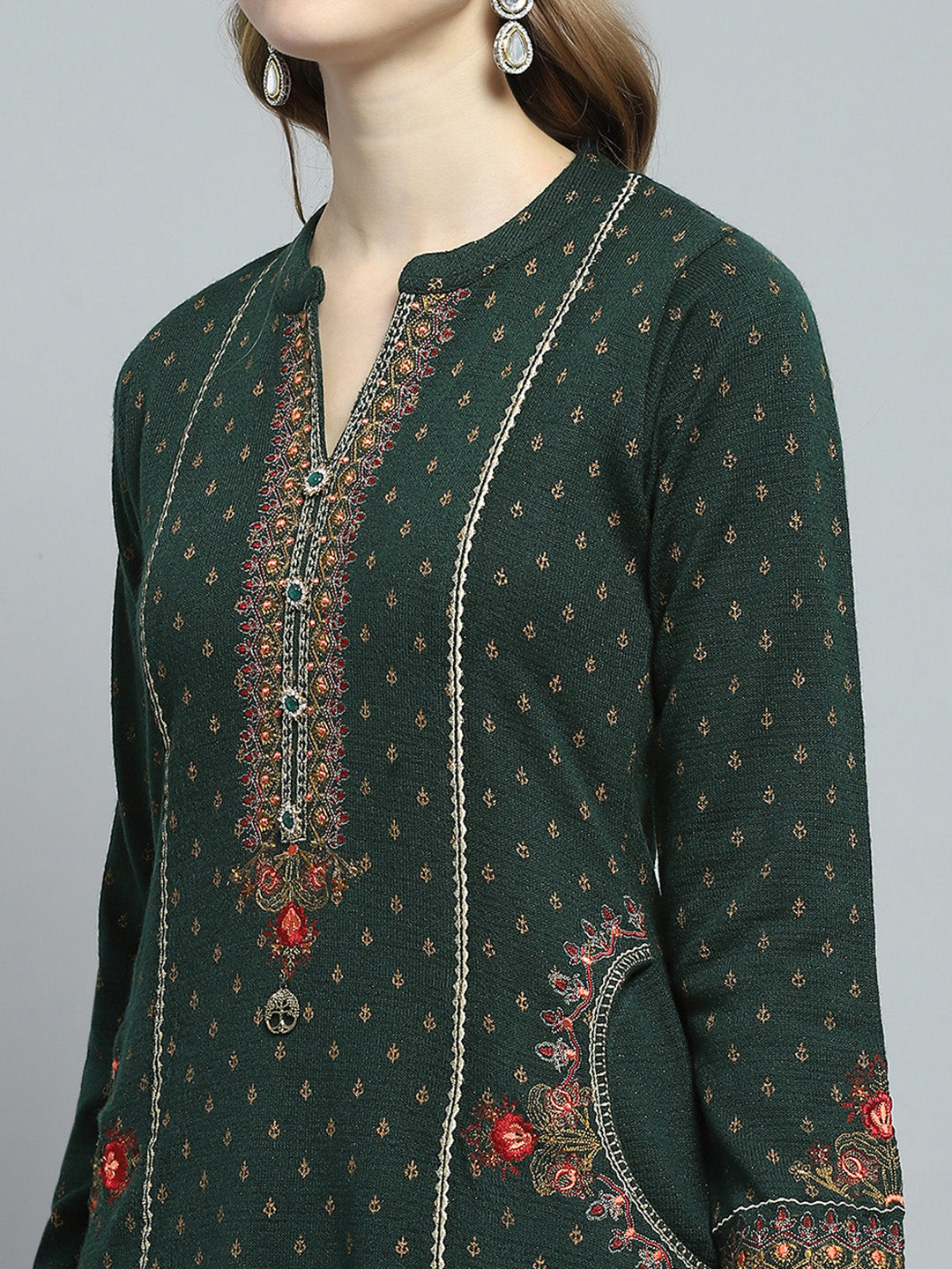 Women Green Self Design Round Neck Full Sleeve Kurti Set for Winter