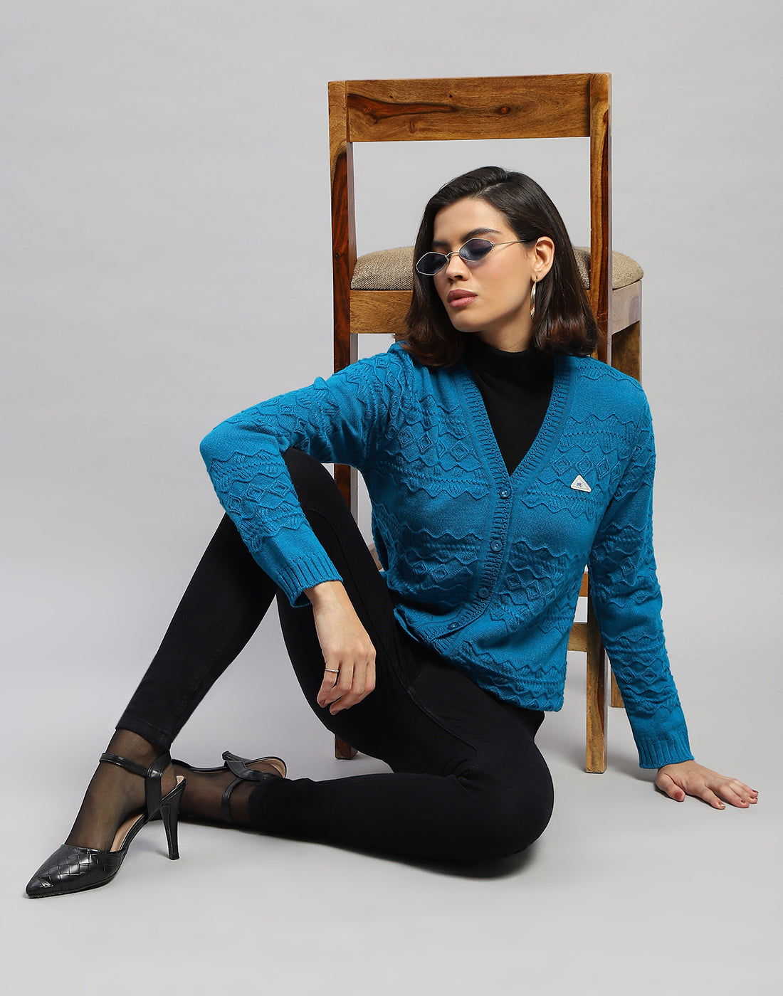 Women Blue Self Design V Neck Full Sleeve Cardigan