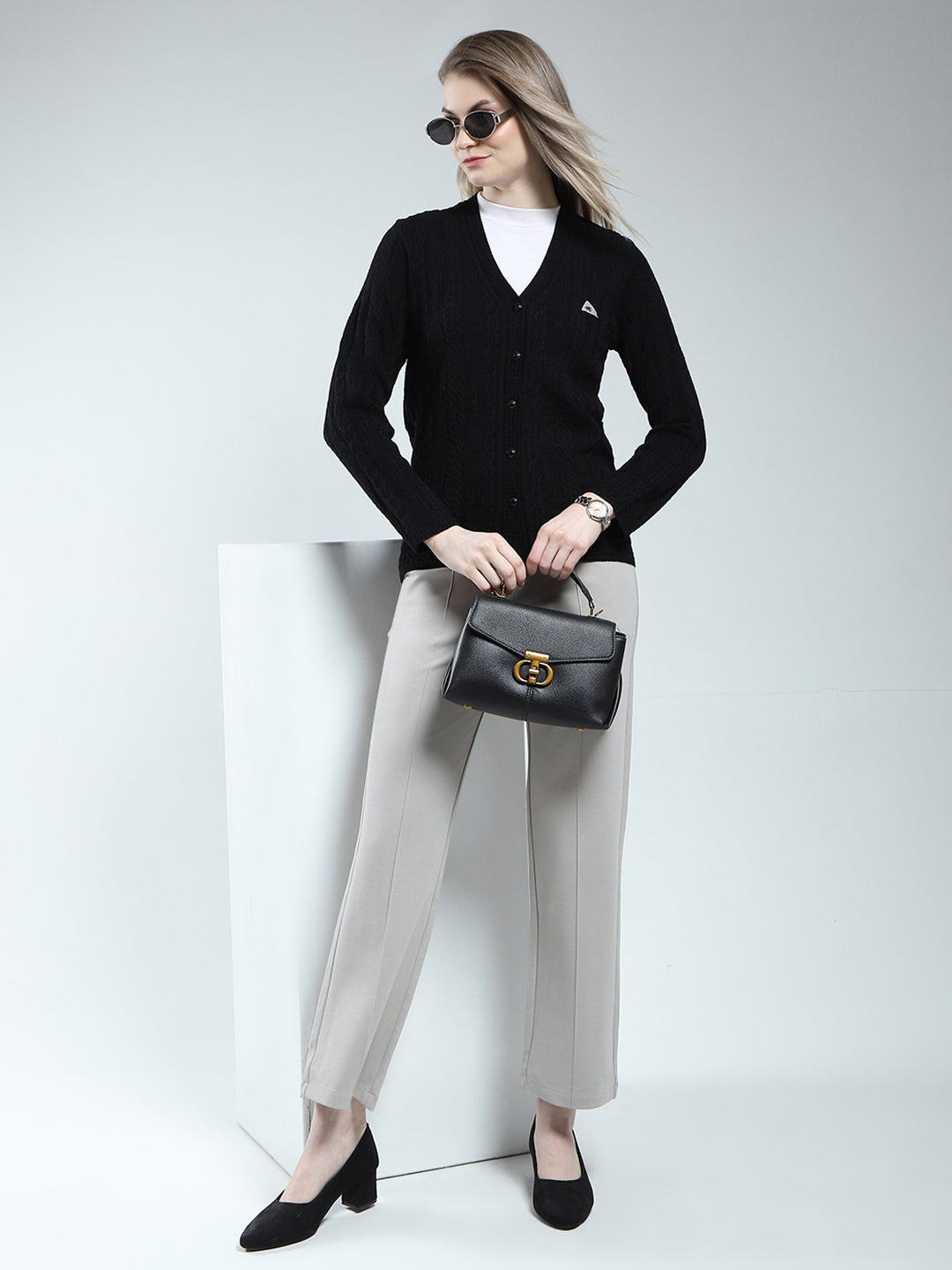 Women Black Self Design V Neck Full Sleeve Cardigan