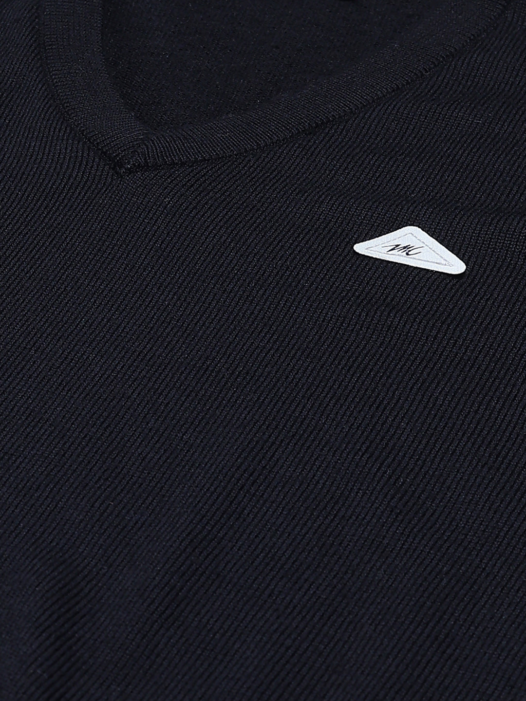 Men Black Solid V Neck Full Sleeve Pullover