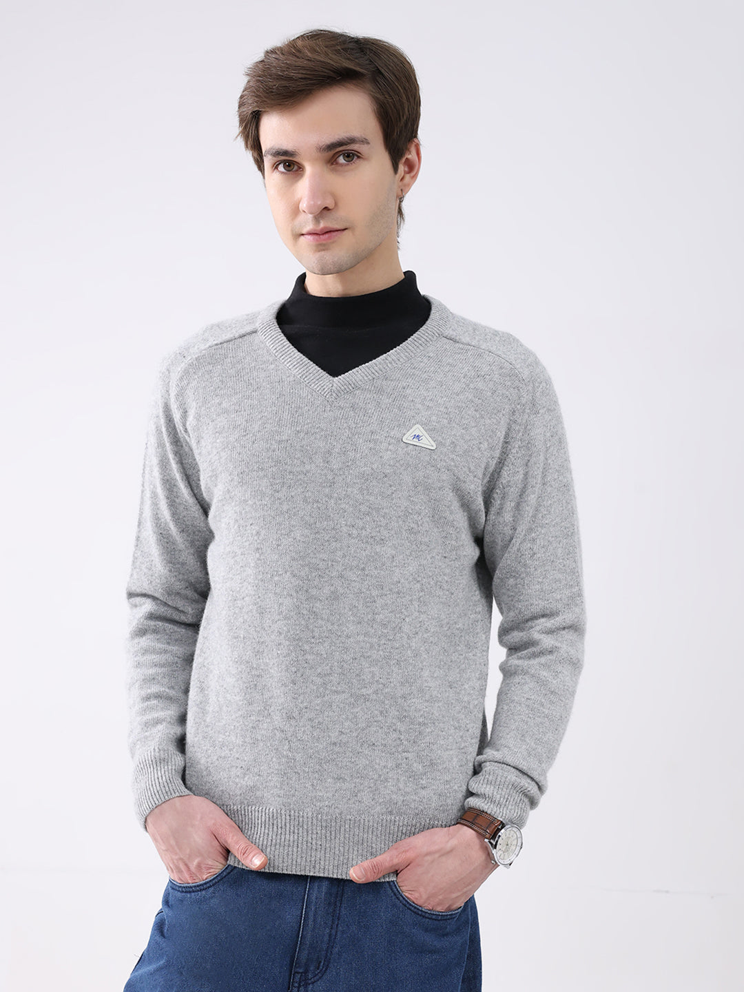 Men Grey Solid V Neck Full Sleeve Pullover