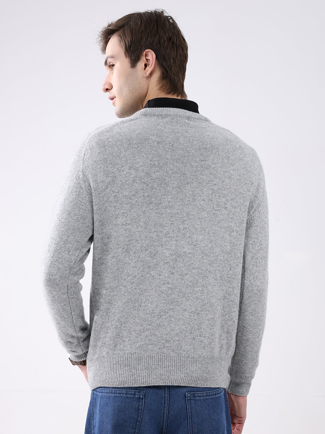 Men Grey Solid V Neck Full Sleeve Pullover