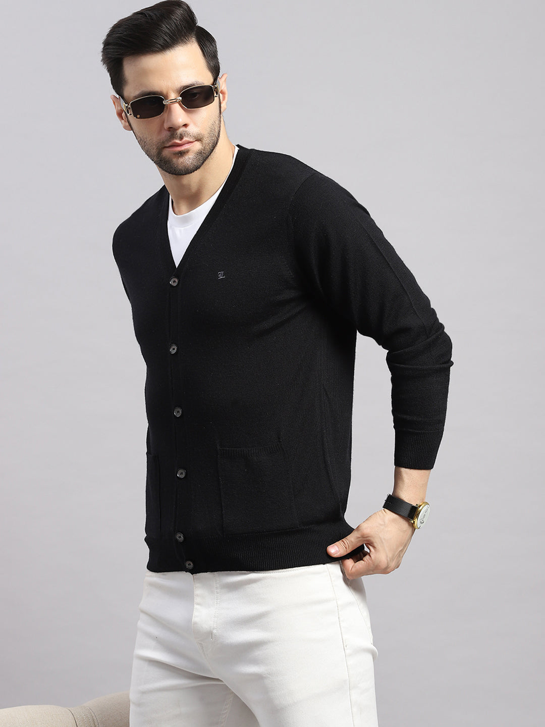 Luxuria Men Black Solid V Neck Full Sleeve Cardigan