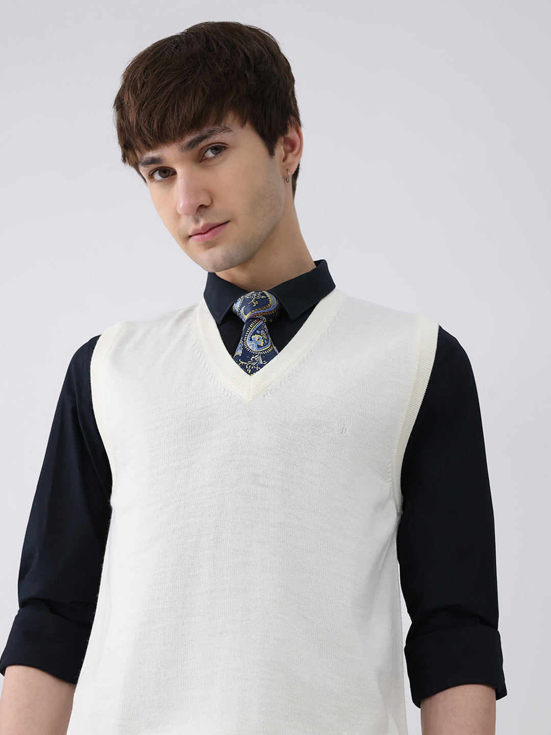 Luxuria Men White Solid V Neck Sleeveless Sweater