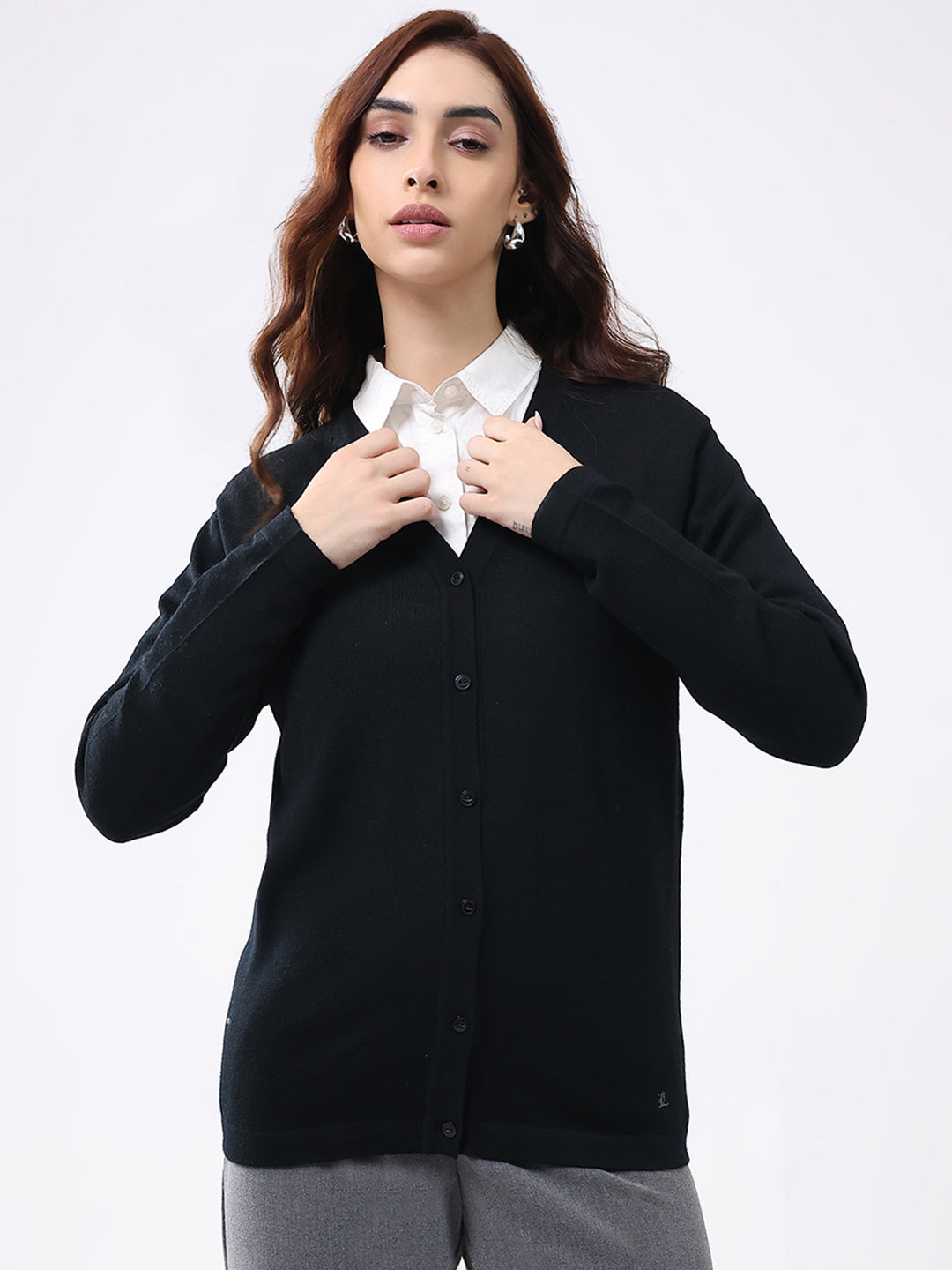 Luxuria Women Black Solid V Neck Full Sleeve Cardigan