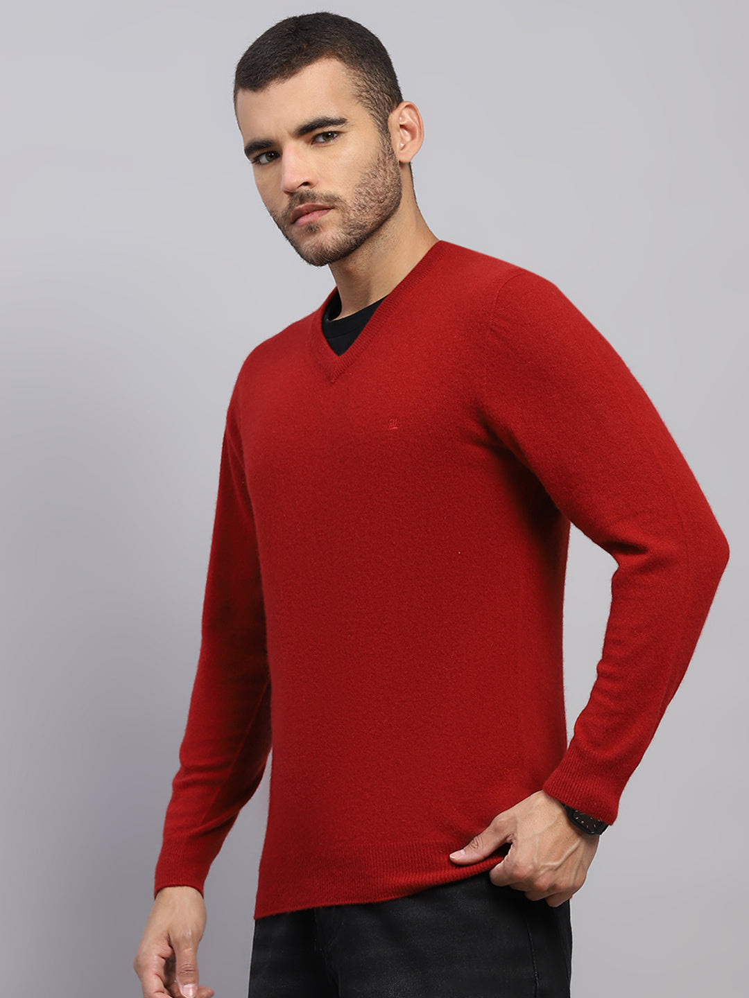 Luxuria Men Maroon Solid V Neck Full Sleeve Pullover