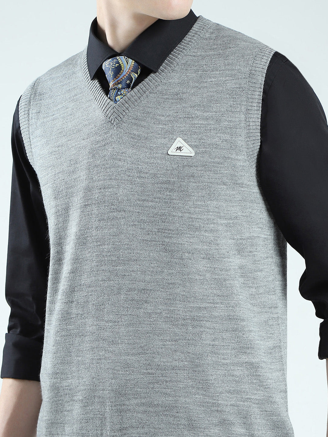 Men Grey Solid V Neck Sleeveless Sweater