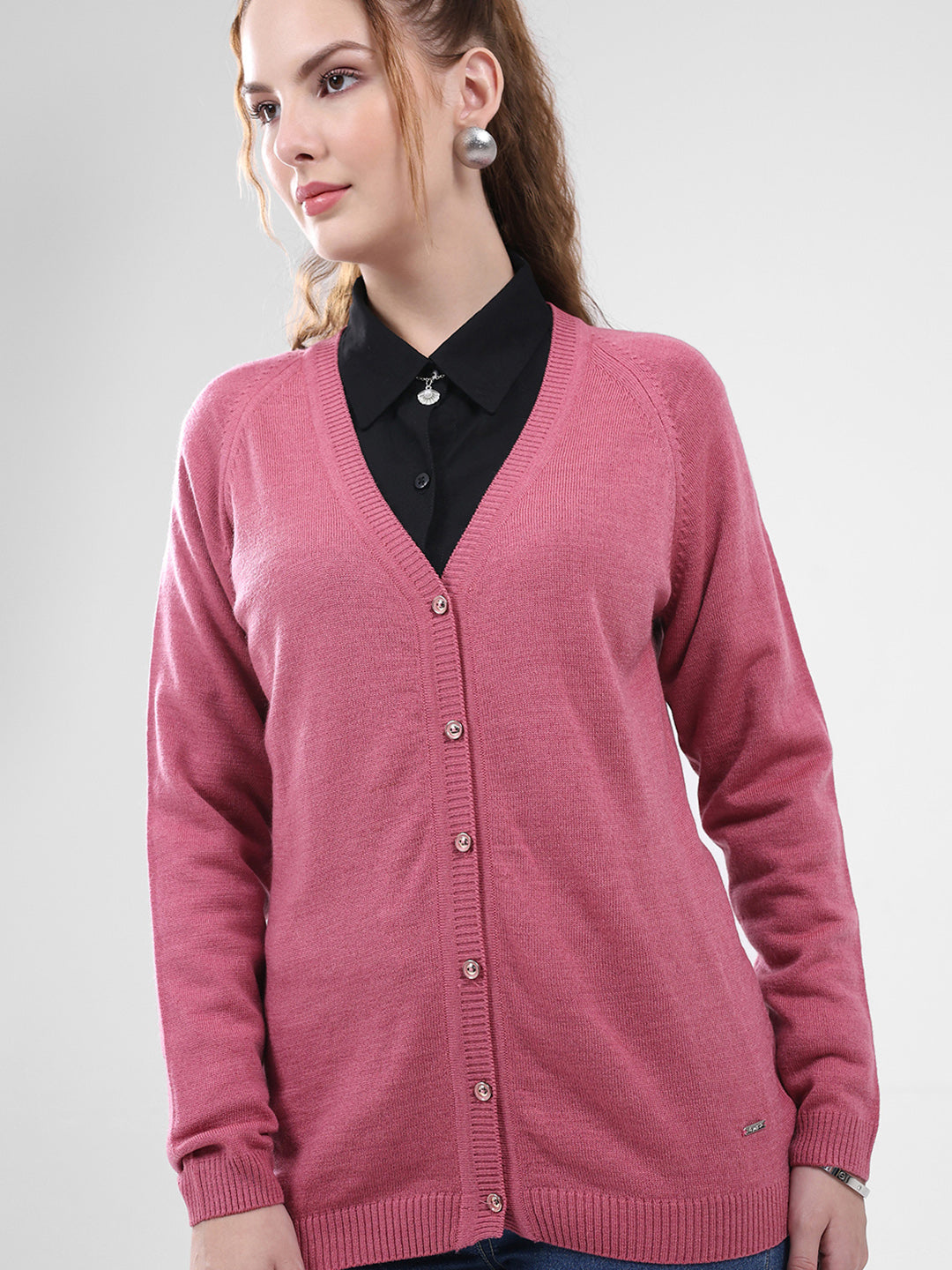 Women Pink Solid V Neck Full Sleeve Cardigan