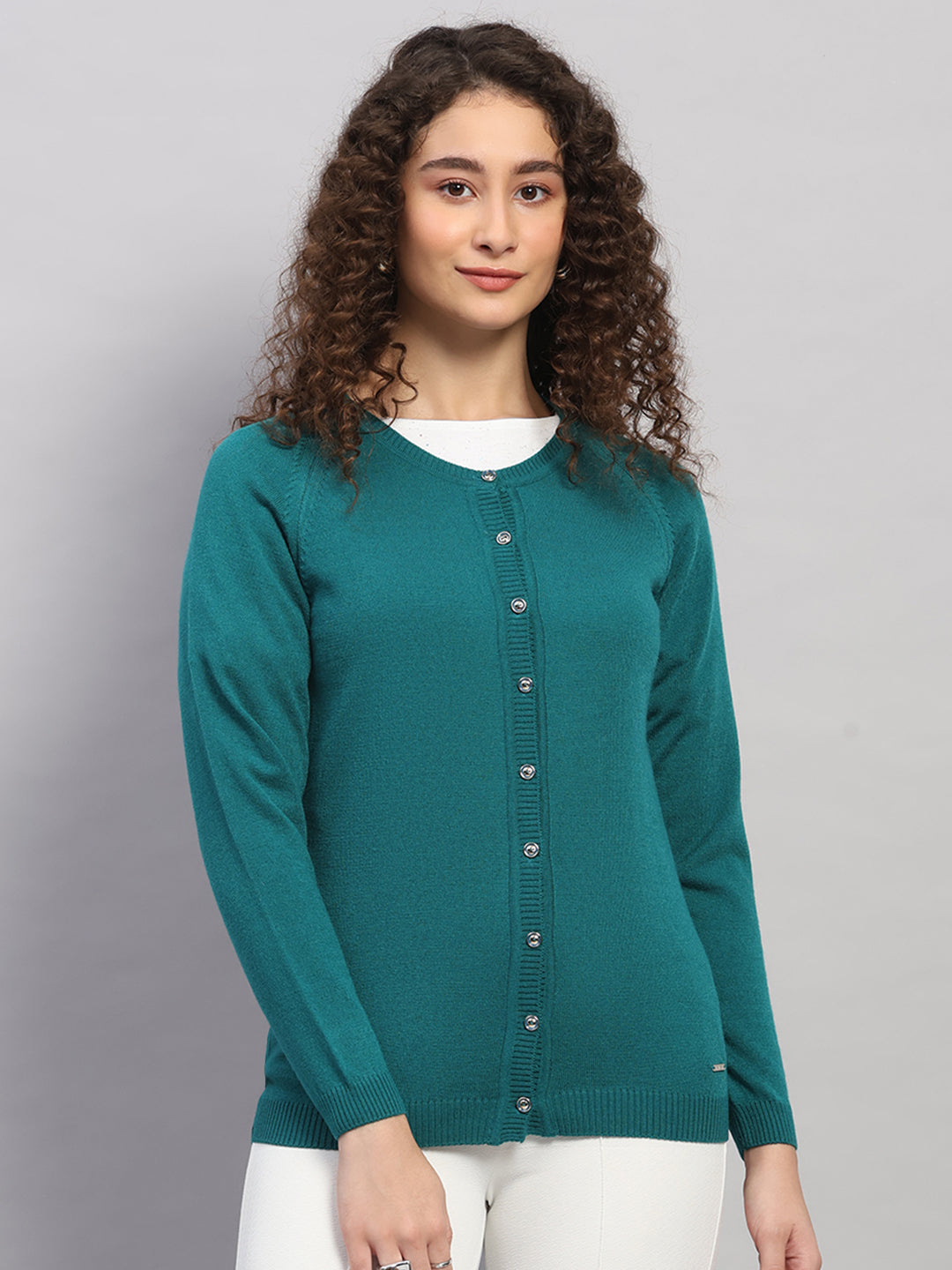 Women Green Solid Round Neck Full Sleeve Cardigan