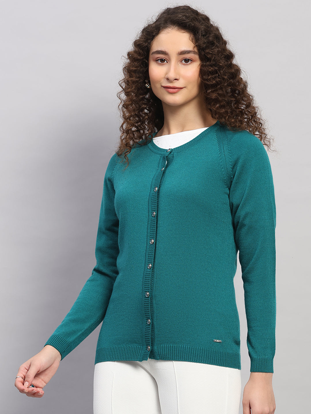 Women Green Solid Round Neck Full Sleeve Cardigan