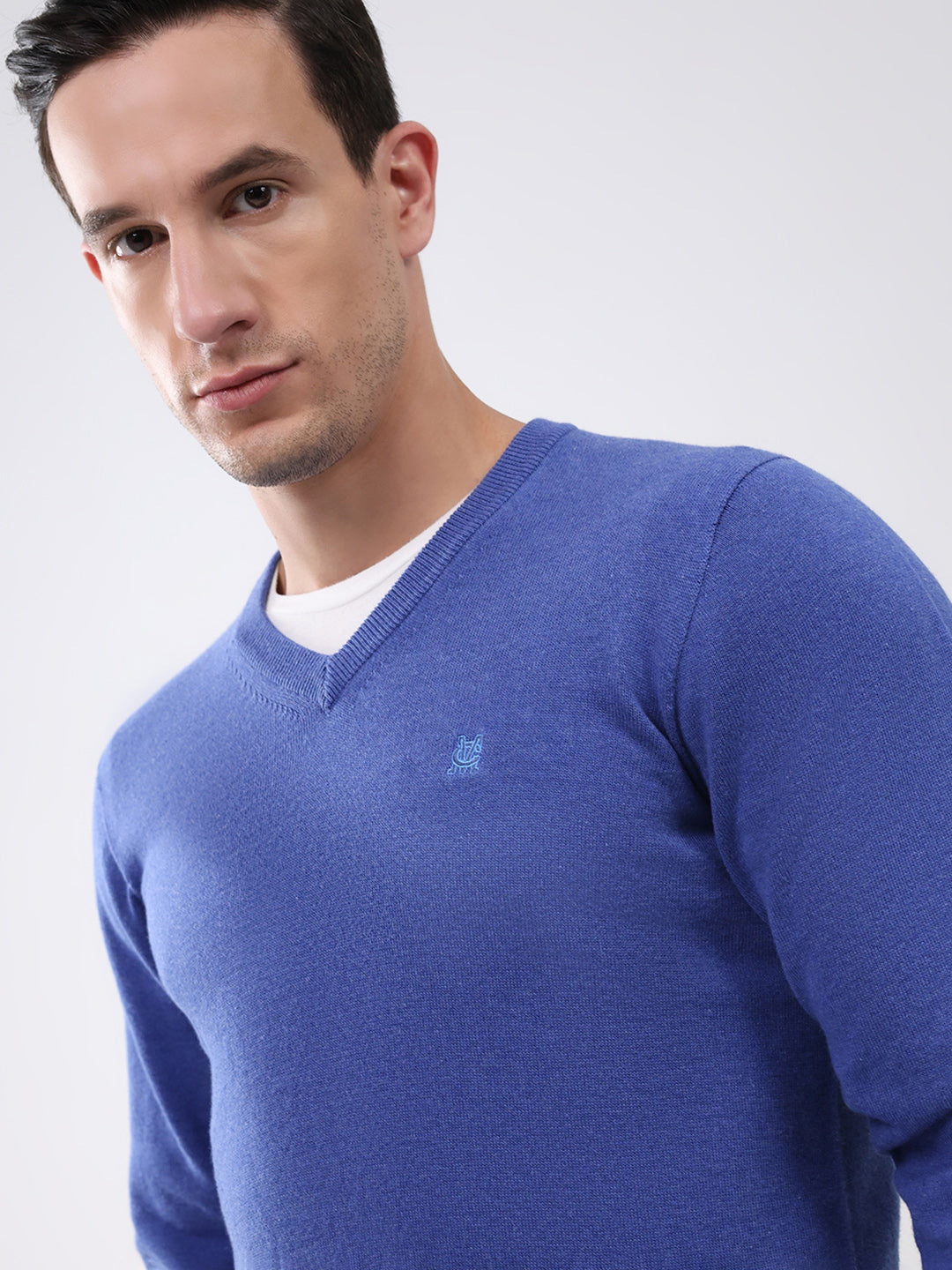 Men Blue Solid V Neck Full Sleeve Pullover