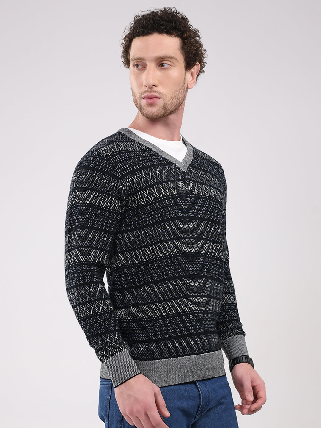 Luxuria Men Black Printed V Neck Full Sleeve Pullover