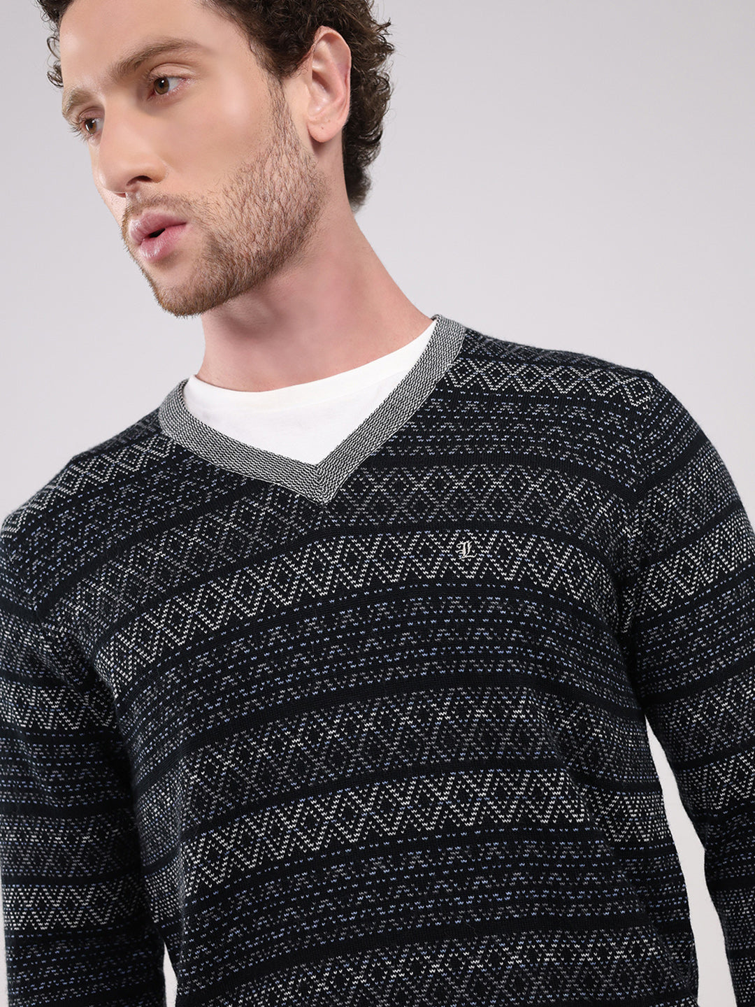 Luxuria Men Black Printed V Neck Full Sleeve Pullover