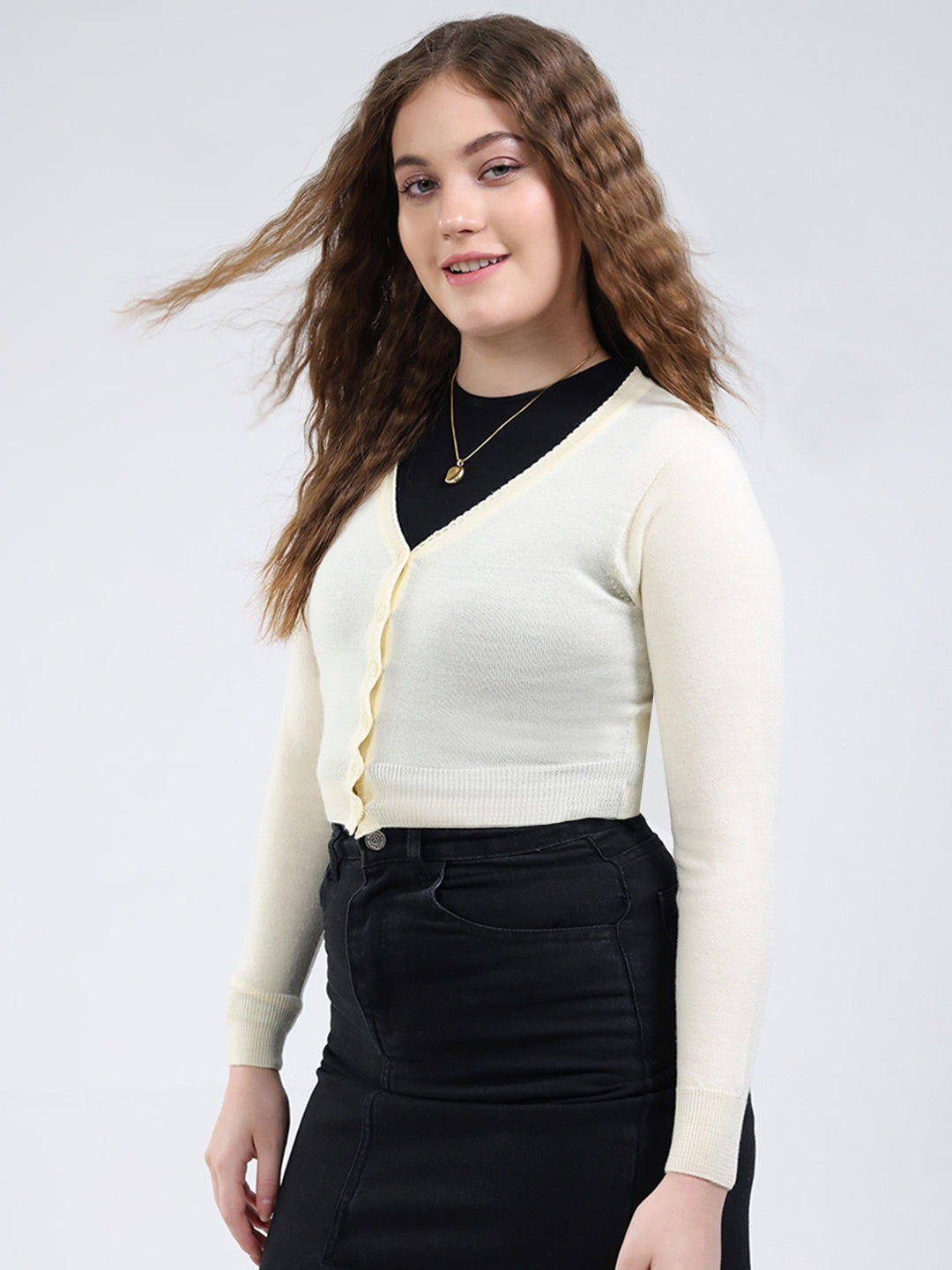 Women White Solid V Neck Full Sleeve Cardigan