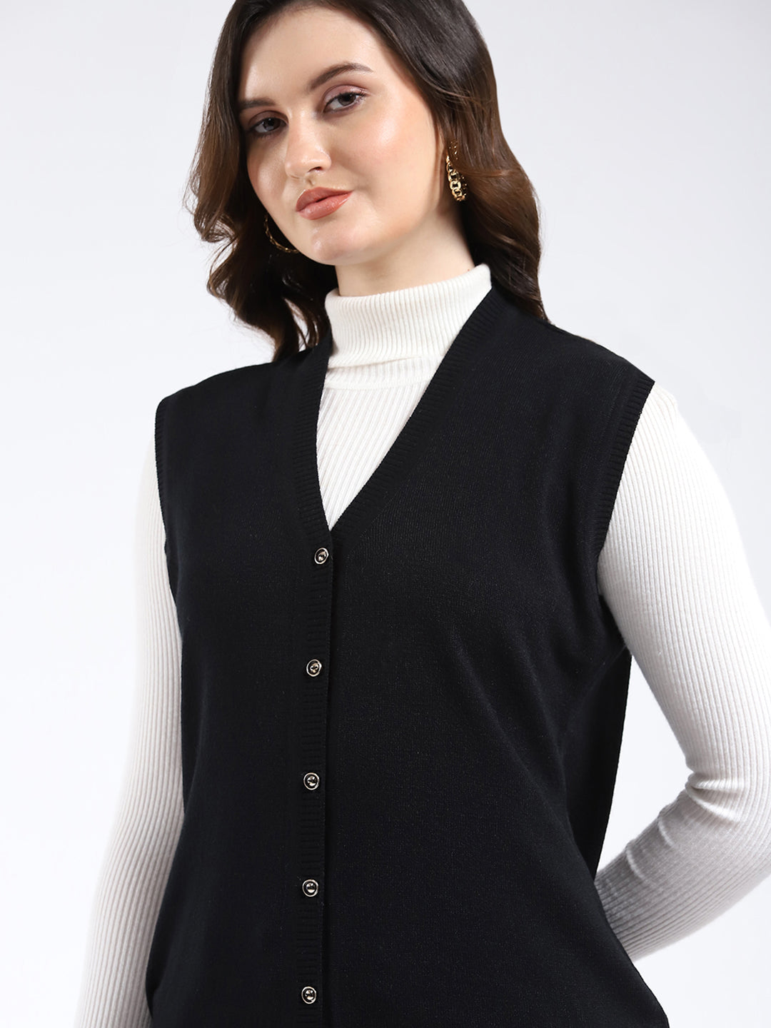 Women Black Solid V Neck Sleeveless Cardigan