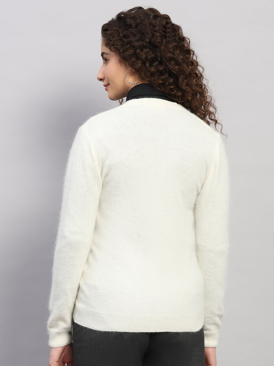 Women Off White Solid V Neck Full Sleeve Cardigan