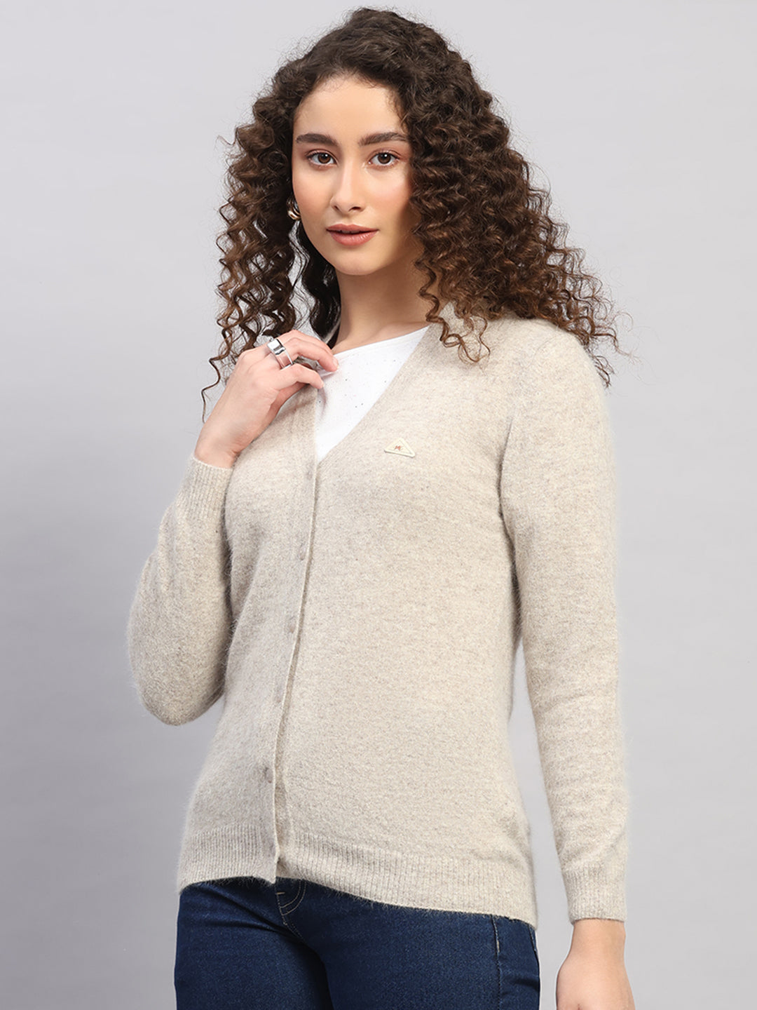 Women Beige Solid V Neck Full Sleeve Cardigan