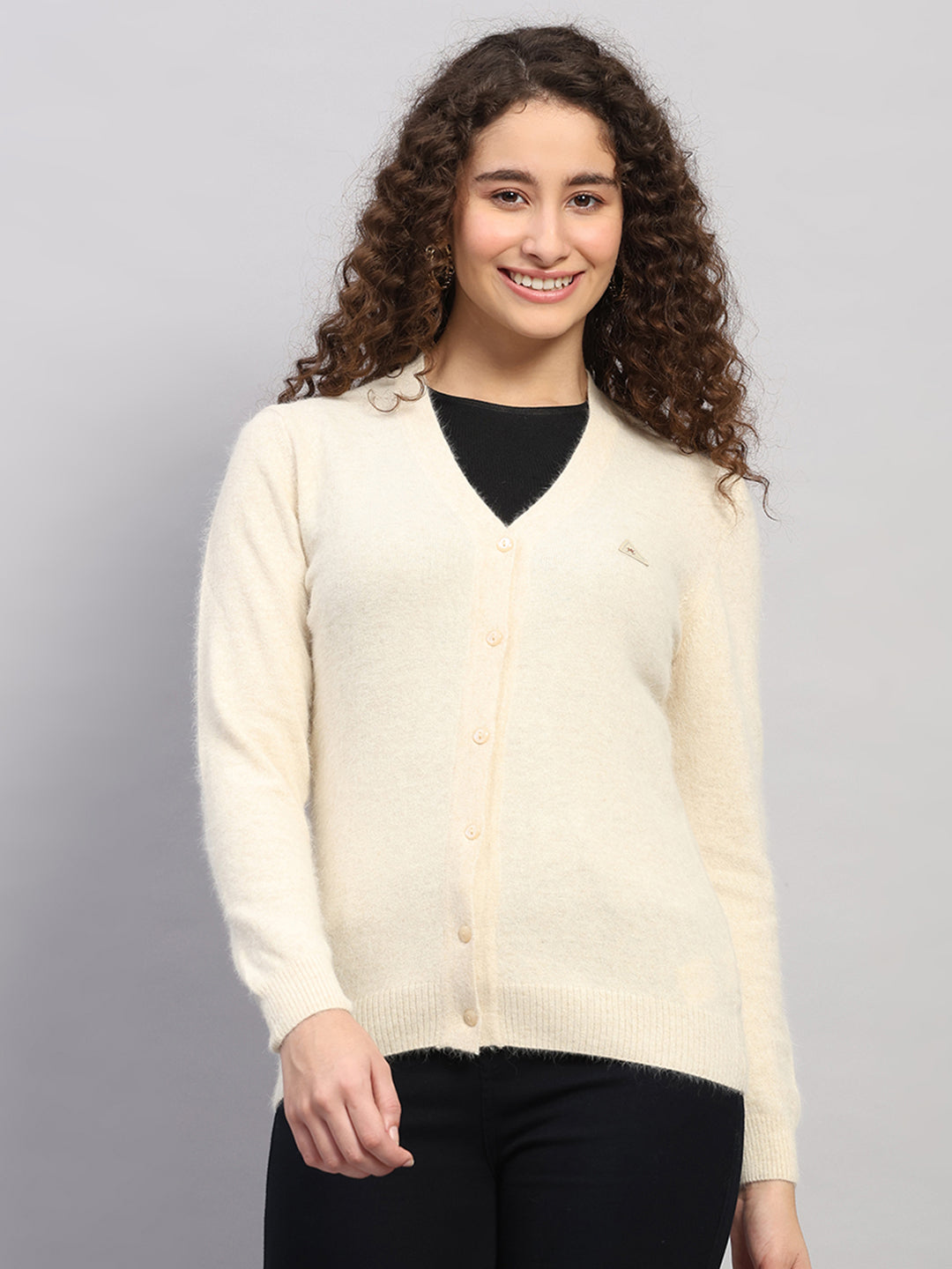 Women Cream Solid V Neck Full Sleeve Cardigan