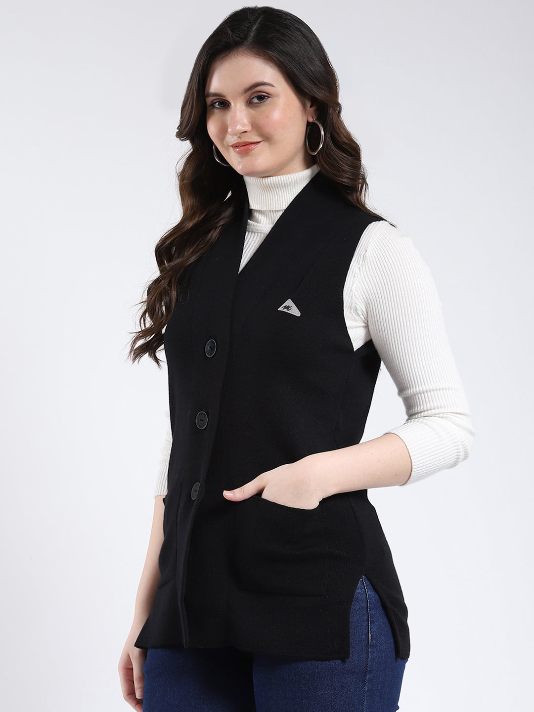 Women Black Solid V Neck Sleeveless Cardigan
