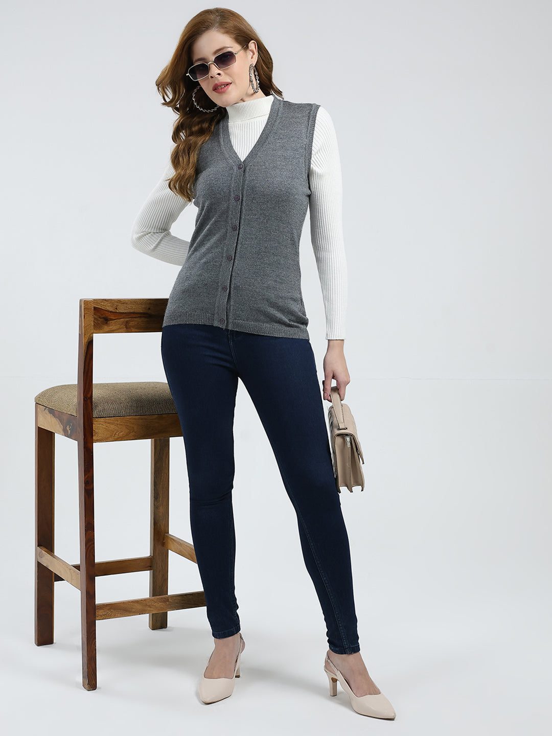 Women Grey Solid V Neck Sleeveless Cardigan