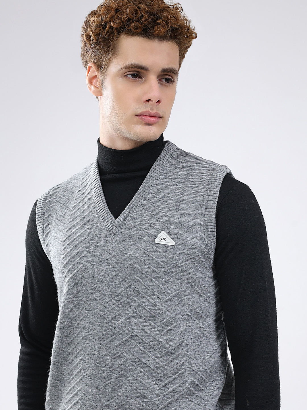 Men Grey Self Design V Neck Sleeveless Sweater