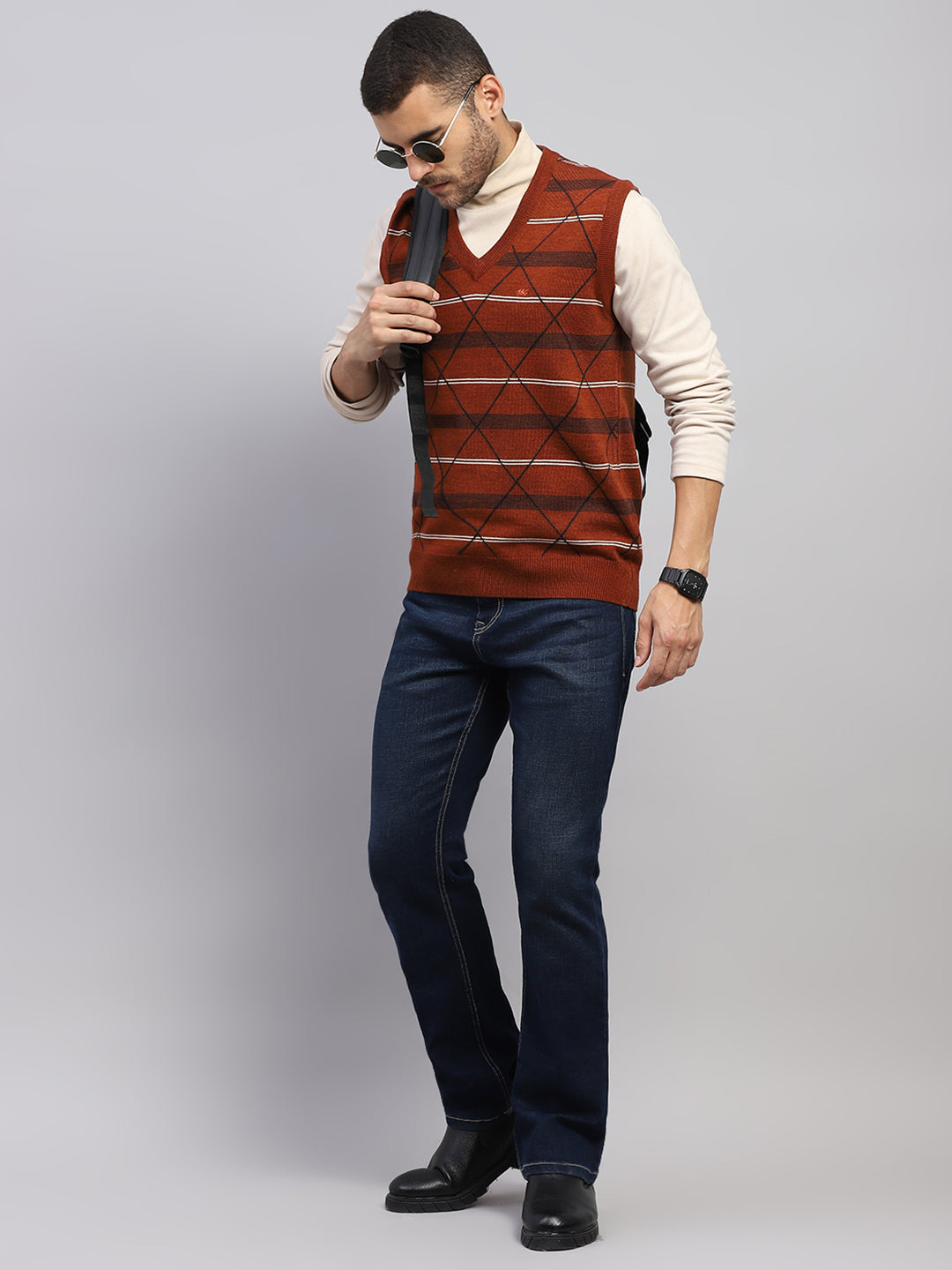 Men Multicolor Printed V Neck Sleeveless Sweater