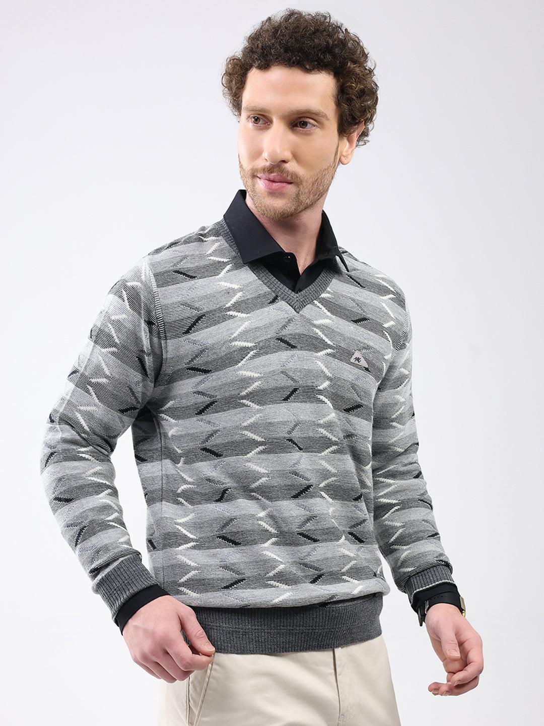 Men Grey Abstract V Neck Full Sleeve Pullover