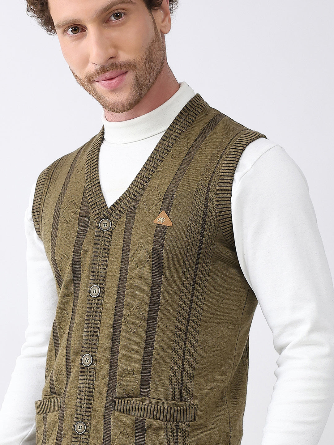 Men Green Self Design V Neck Sleeveless Cardigan