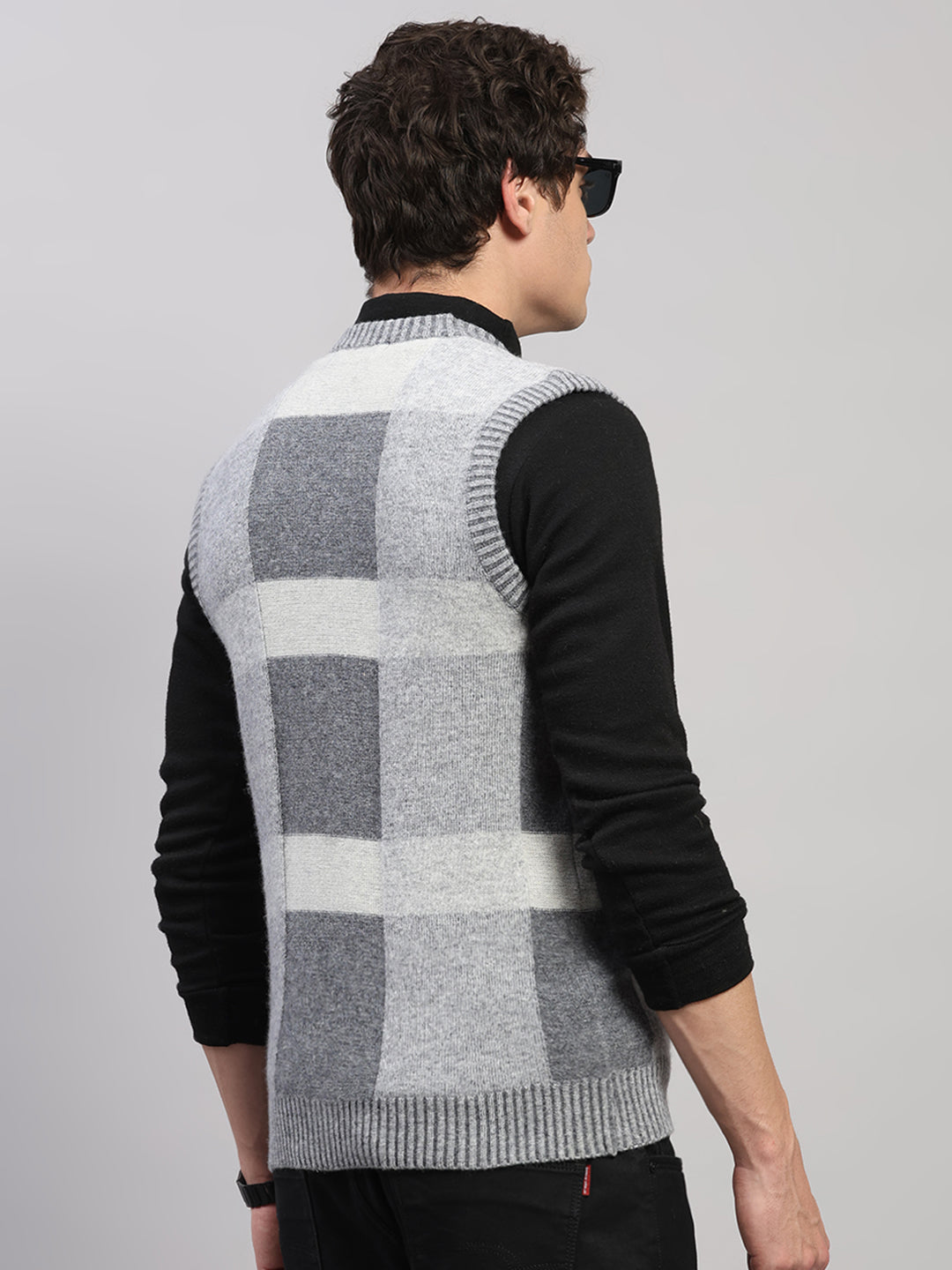 Men Light Grey Printed V Neck Sleeveless Cardigan