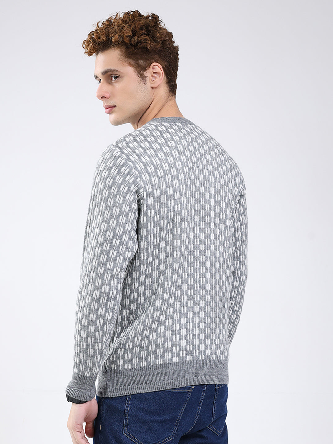 Men Grey Self Design V Neck Full Sleeve Pullover