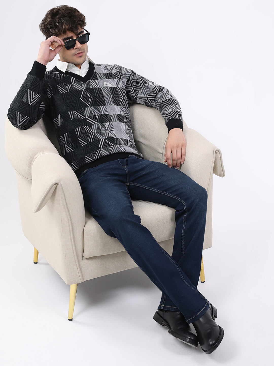 Men Black Self Design V Neck Full Sleeve Pullover