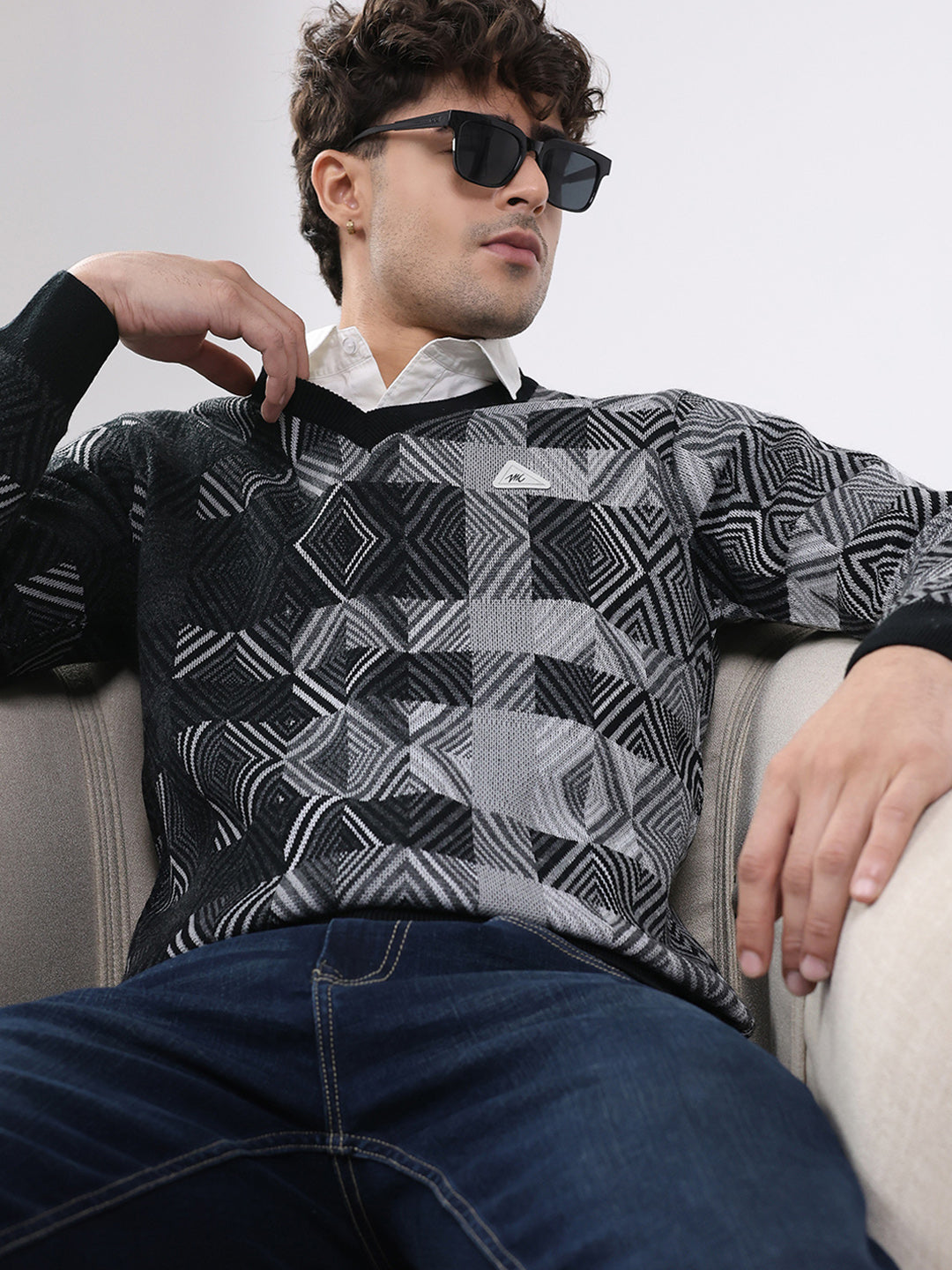 Men Black Self Design V Neck Full Sleeve Pullover