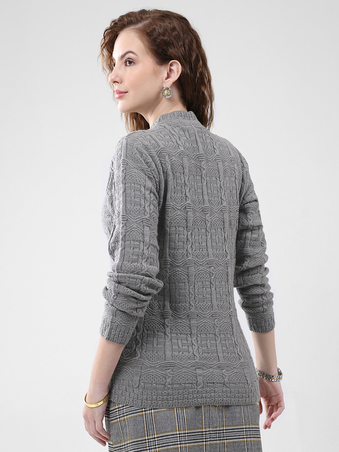 Women Grey Self Design V Neck Full Sleeve Cardigan