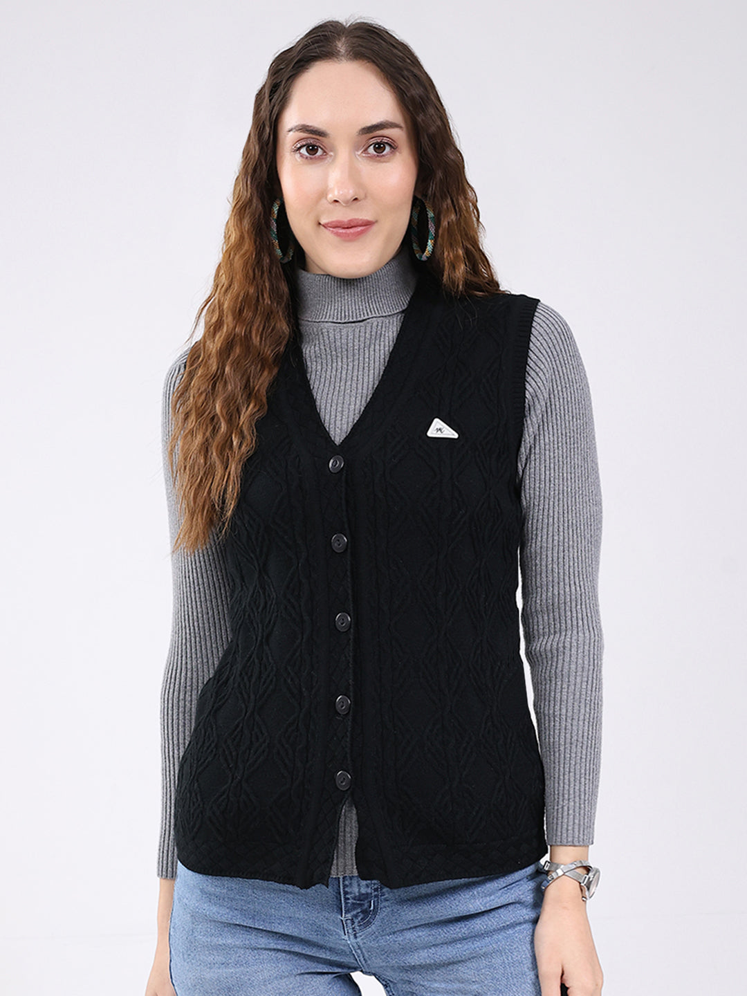 Women Black Self Design V Neck Sleeveless Cardigan