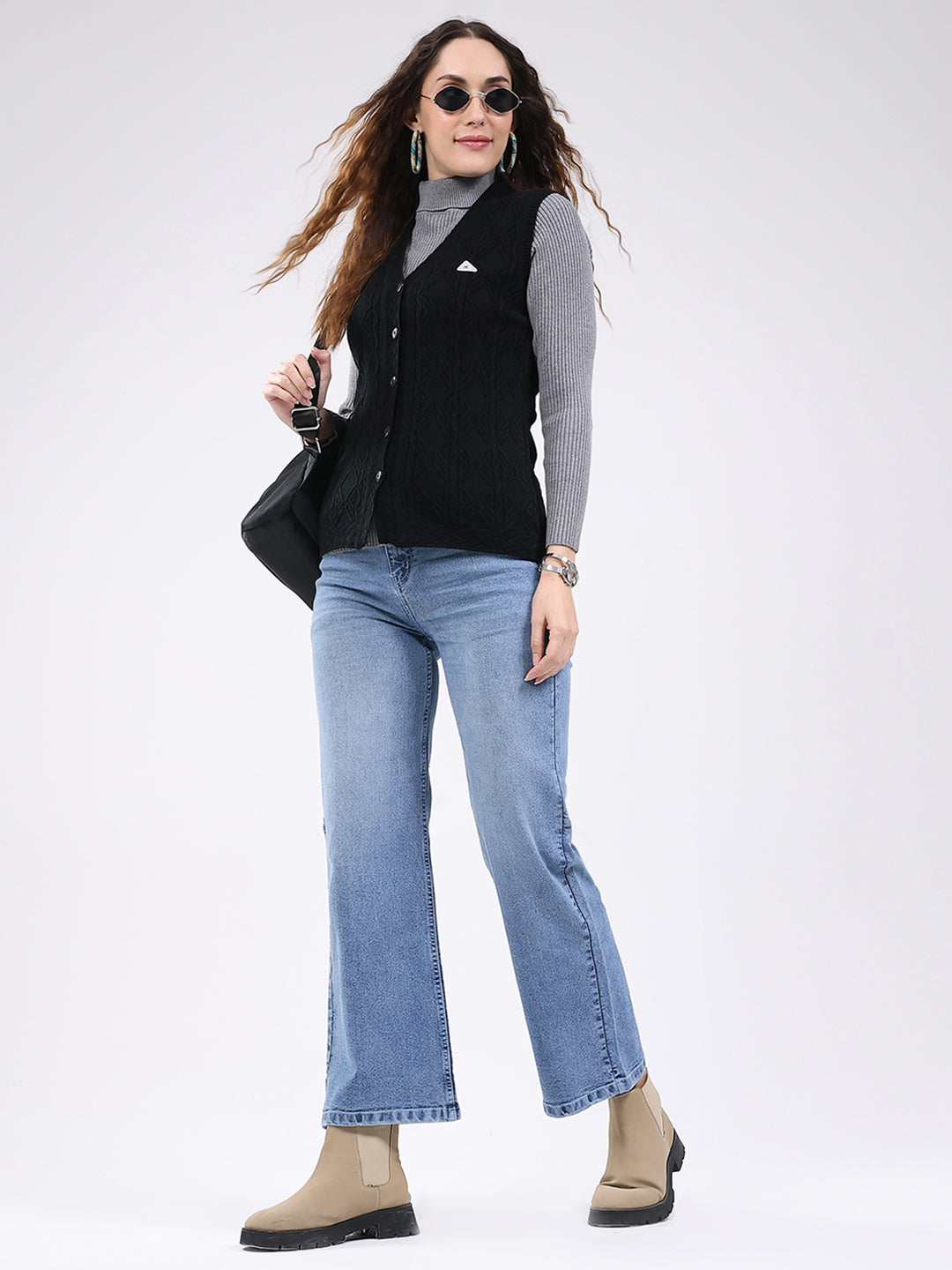 Women Black Self Design V Neck Sleeveless Cardigan