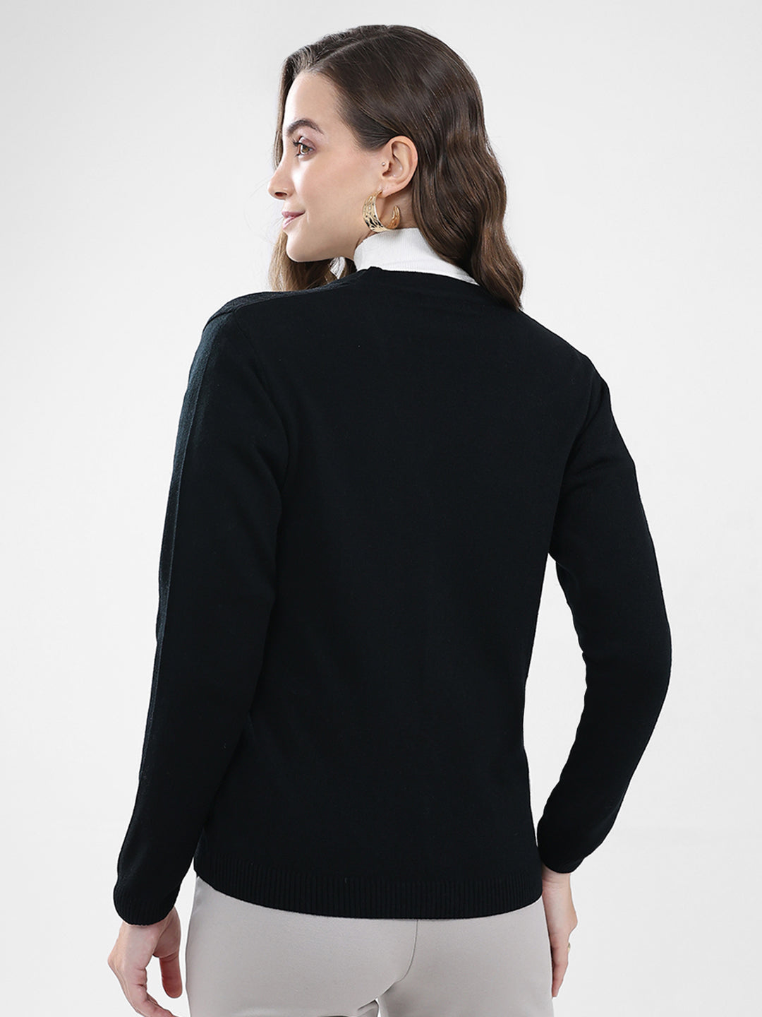 Women Black Self Design V Neck Full Sleeve Cardigan