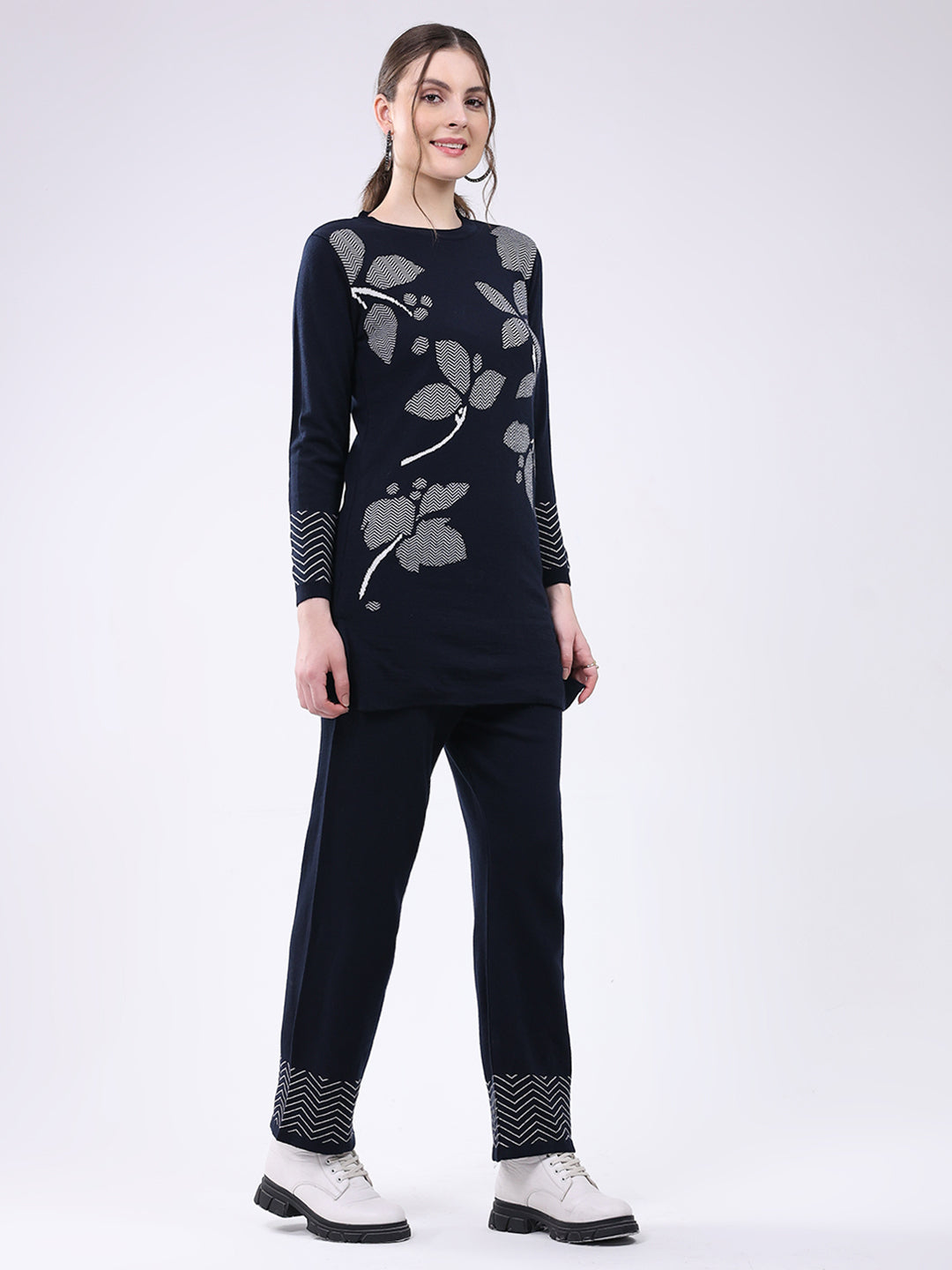 Women Navy Blue Self Design Round Neck Full Sleeve Cords Set