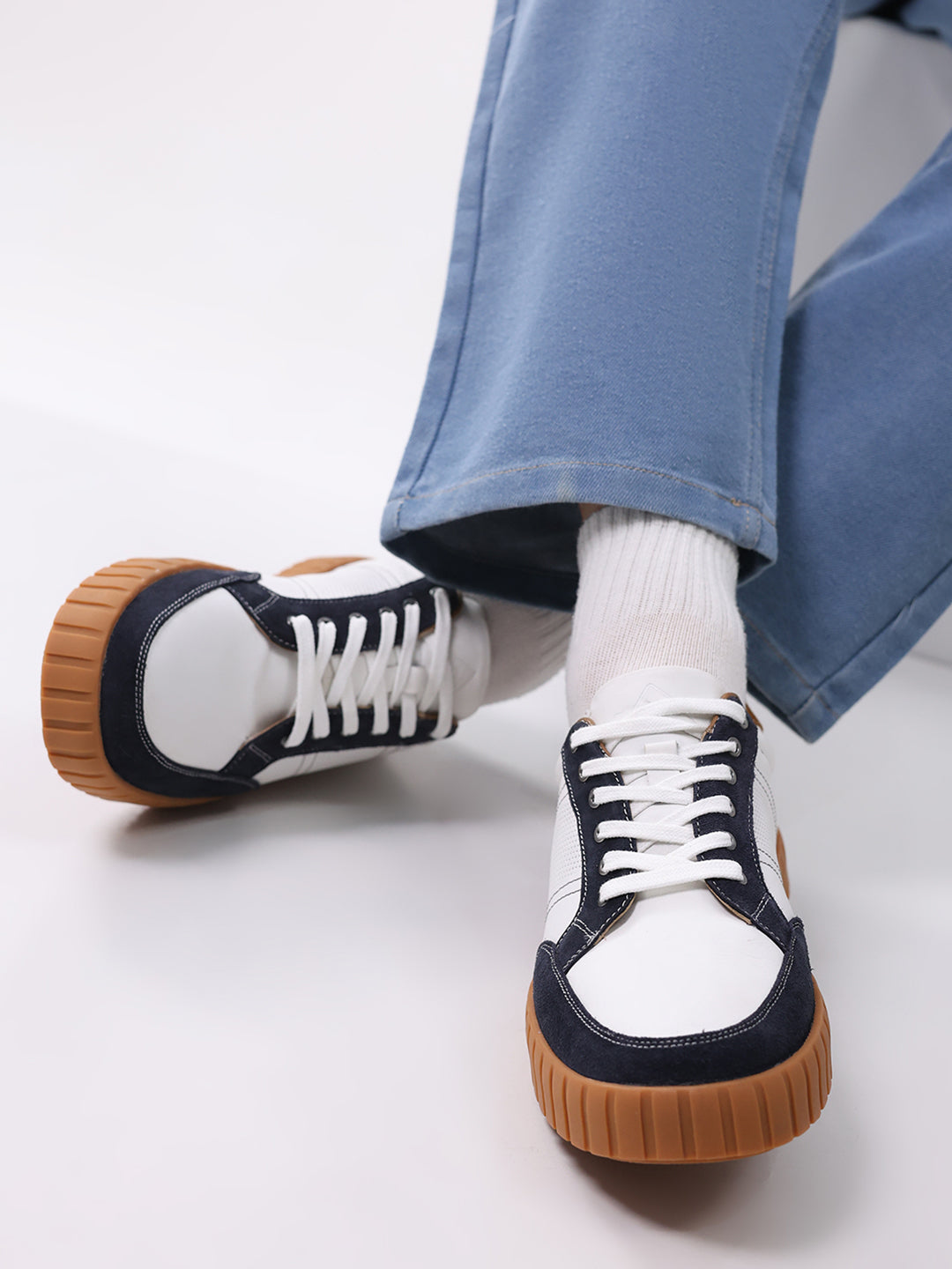 Men White Lace Up Genuine Leather Sneaker