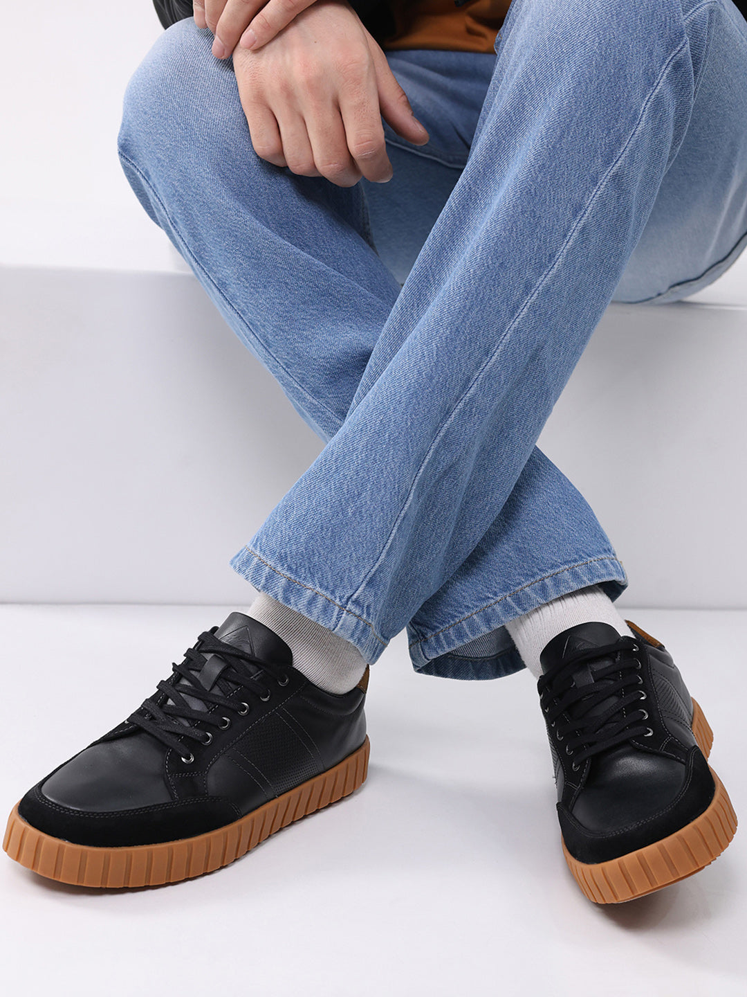 Men Black Lace Up Genuine Leather Sneaker