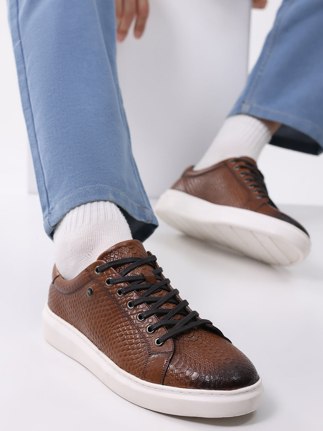 Men Tan Lace Up Leather Sneakers - Stylish & Comfortable