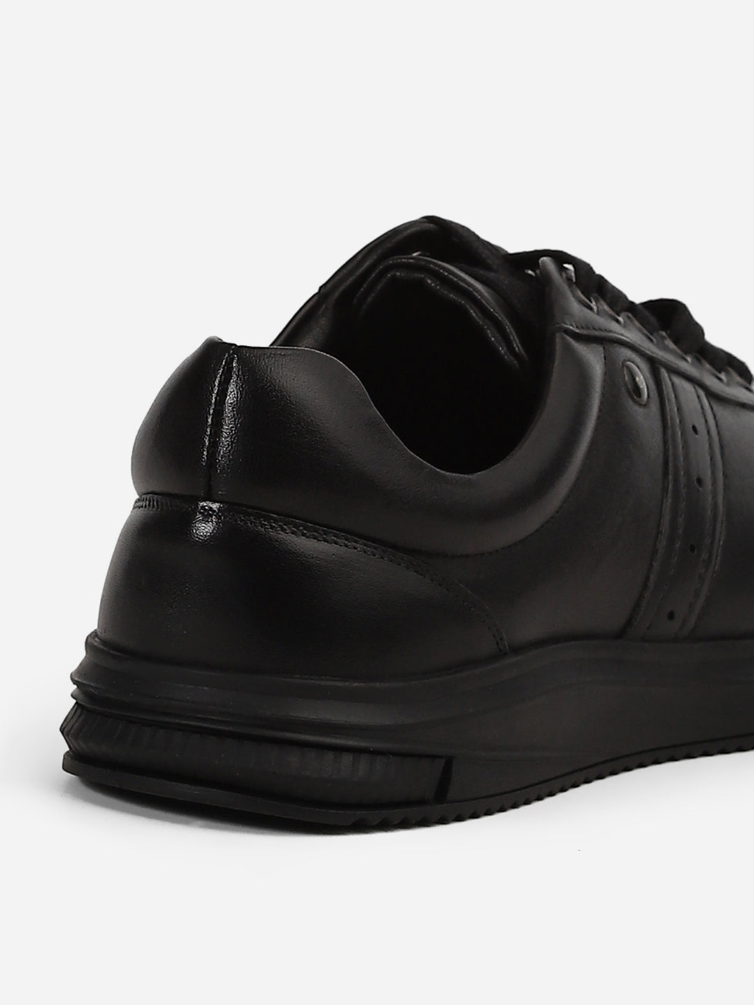 Men Black Lace-Up Genuine Leather Casual Sneaker