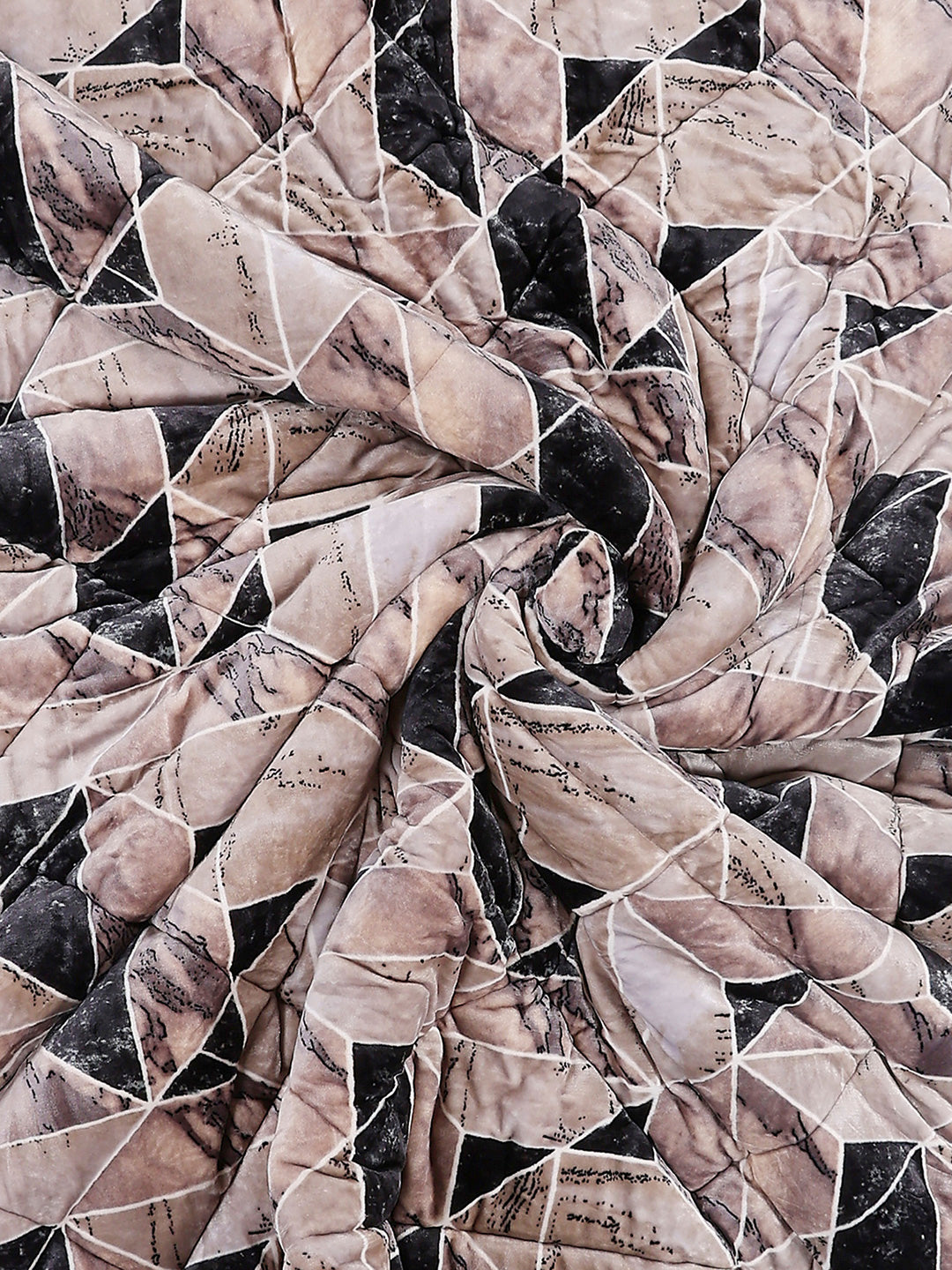 Printed Double Bed 300 GSM Comforter for Mild Winter (Wisdom Gold), Weight 900 gm