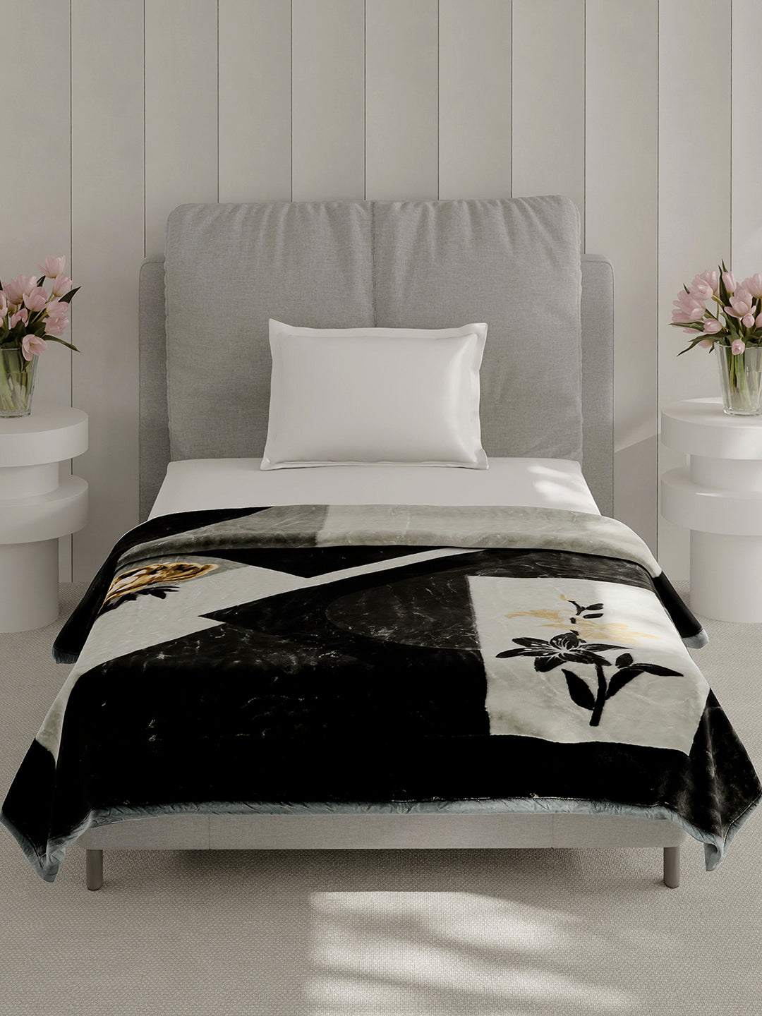 Printed Single Bed 2 Ply, 895 GSM Blanket for Heavy Winter - (Lavish Pvc)