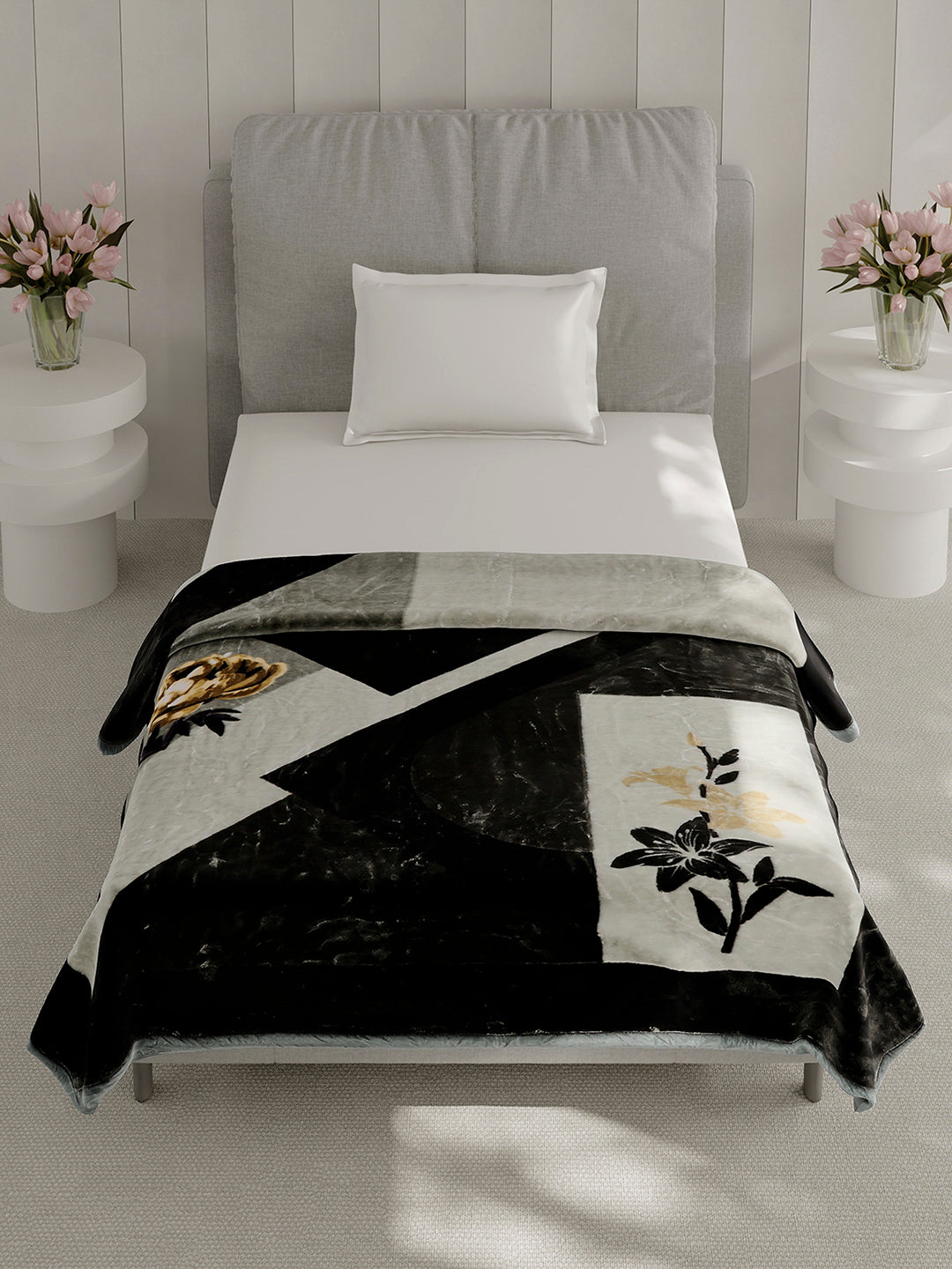 Printed Single Bed 2 Ply, 895 GSM Blanket for Heavy Winter - (Lavish Pvc)