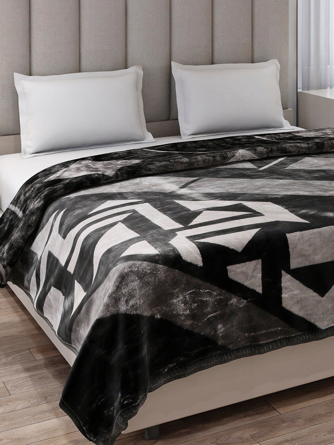 Printed Double Bed 2 Ply, 871 GSM Blanket for Heavy Winter - (Moon Valley Box)