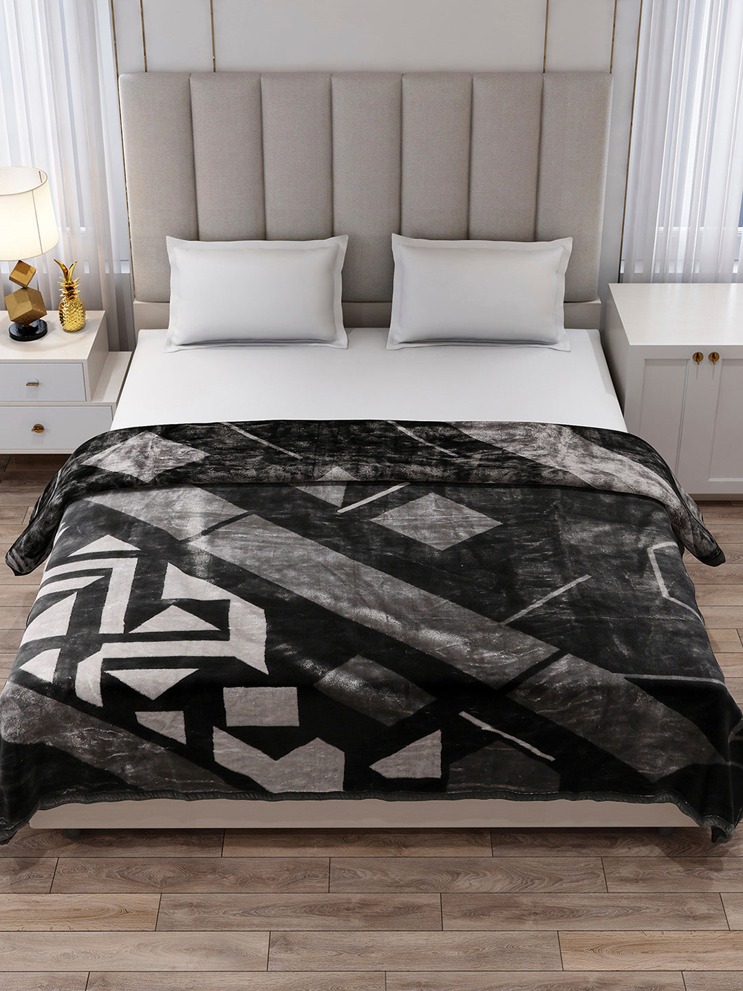 Printed Double Bed 2 Ply, 871 GSM Blanket for Heavy Winter - (Moon Valley Box)